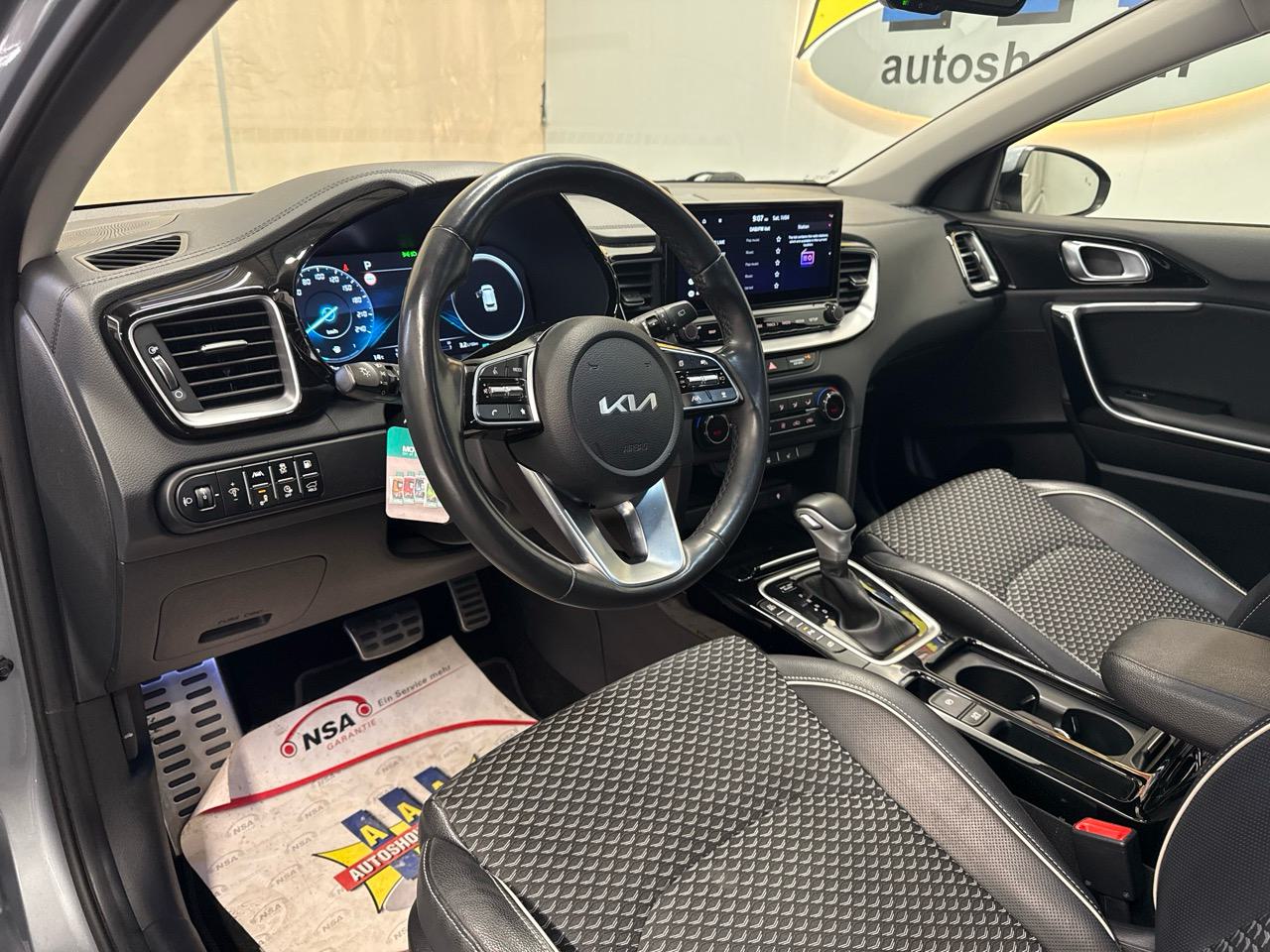KIA Ceed Sportswagon 1.6 GDi Plug-in Hybrid Style DCT-image-2