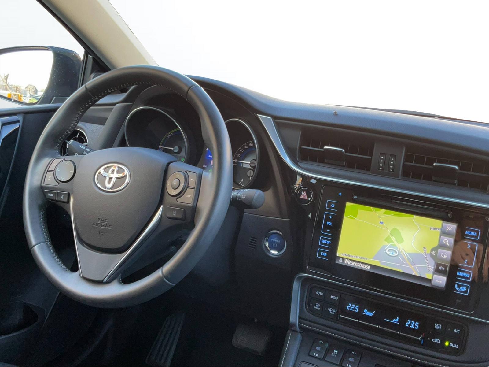TOYOTA Auris 1.8 HSD Premium-image-6