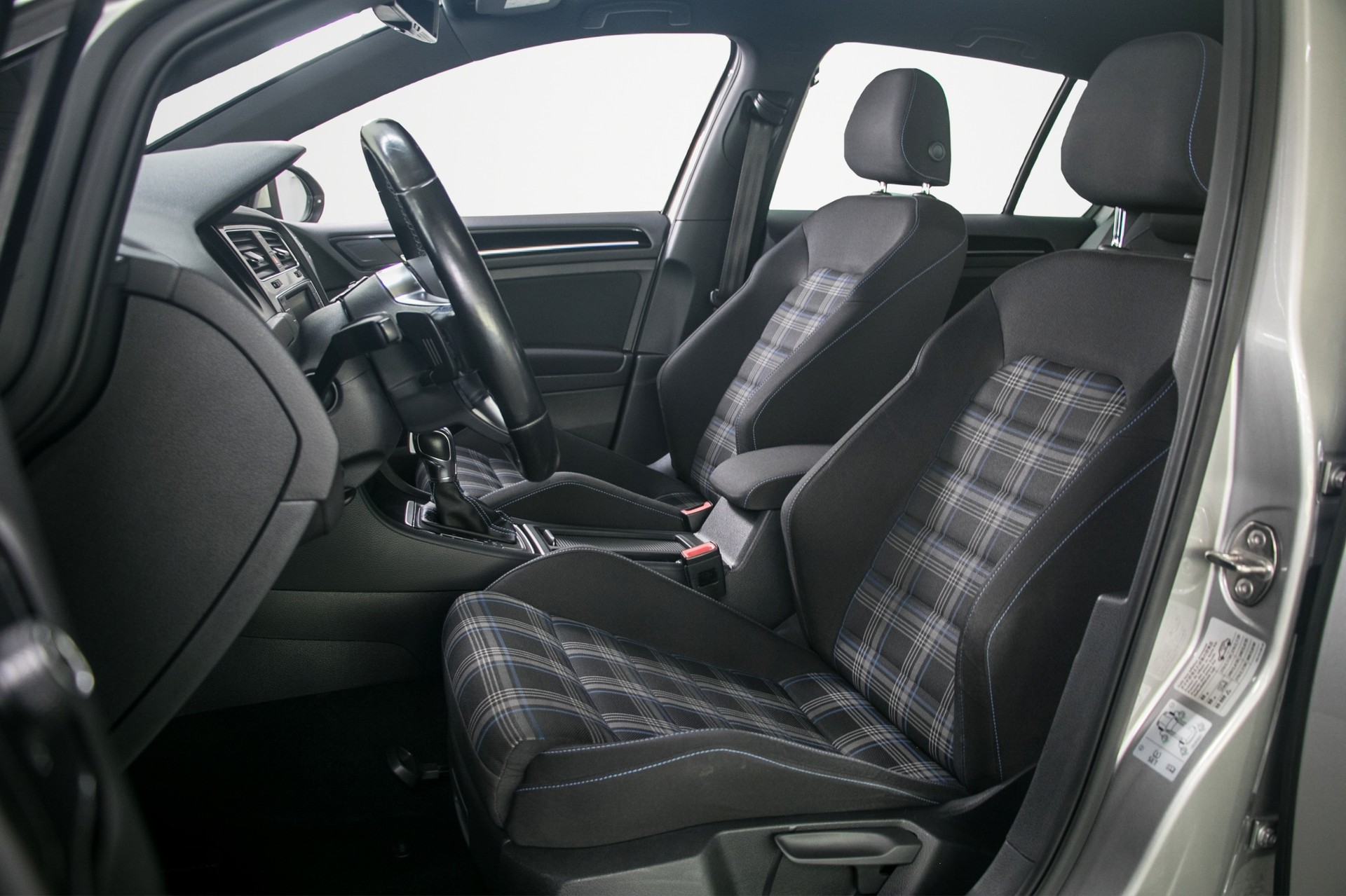 VW Golf 1.4 TSI GTE DSG-image-8