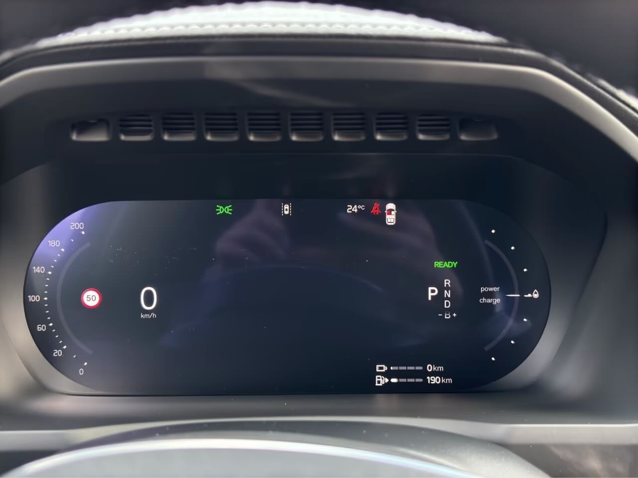 VOLVO XC90 T8 AWD PluginHybrid Dark Edition Geartronic-image-19
