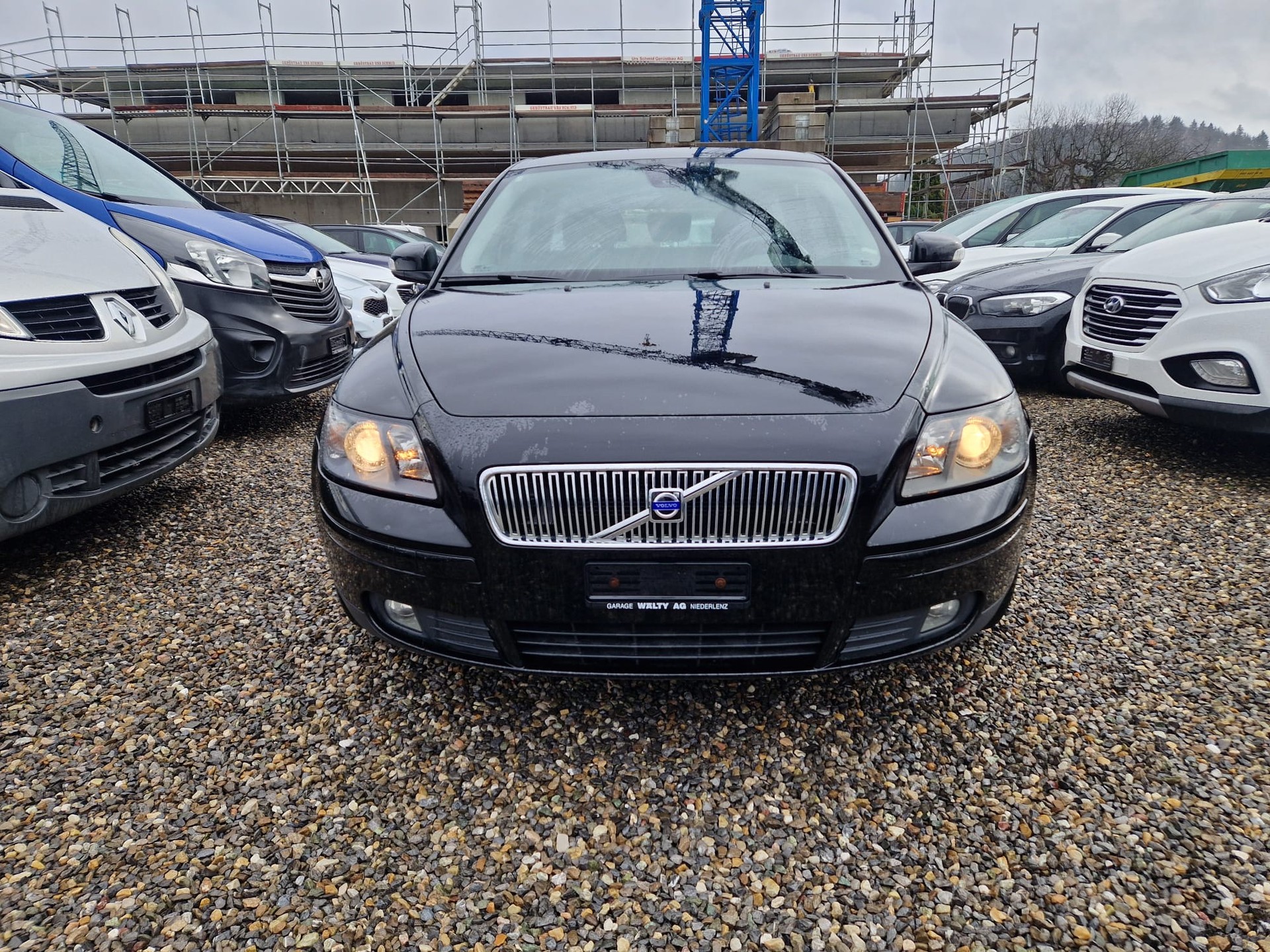 VOLVO V70 D5 AWD Momentum Geartronic-image-1