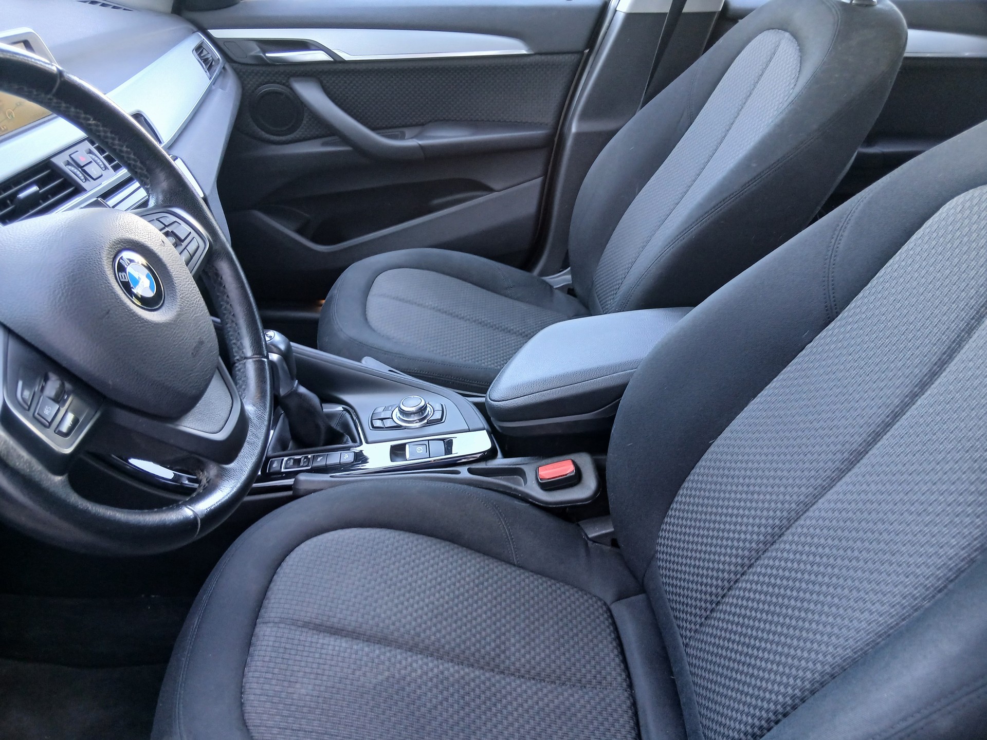BMW X1 xDrive 20d xLine Steptronic-image-8