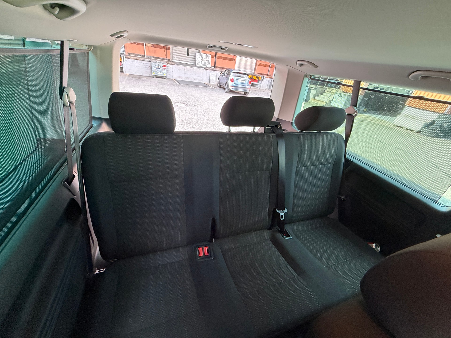 VW T6 Multivan 2.0 TSI Family 4Motion DSG-image-13