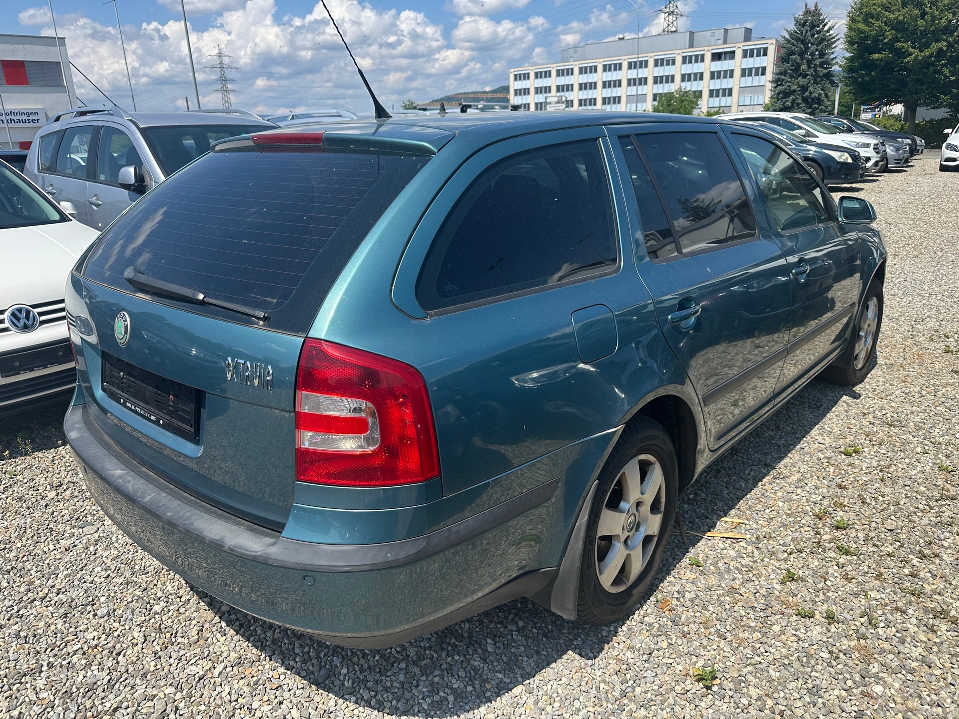 SKODA Octavia 2.0 TDI Ambiente-image-3