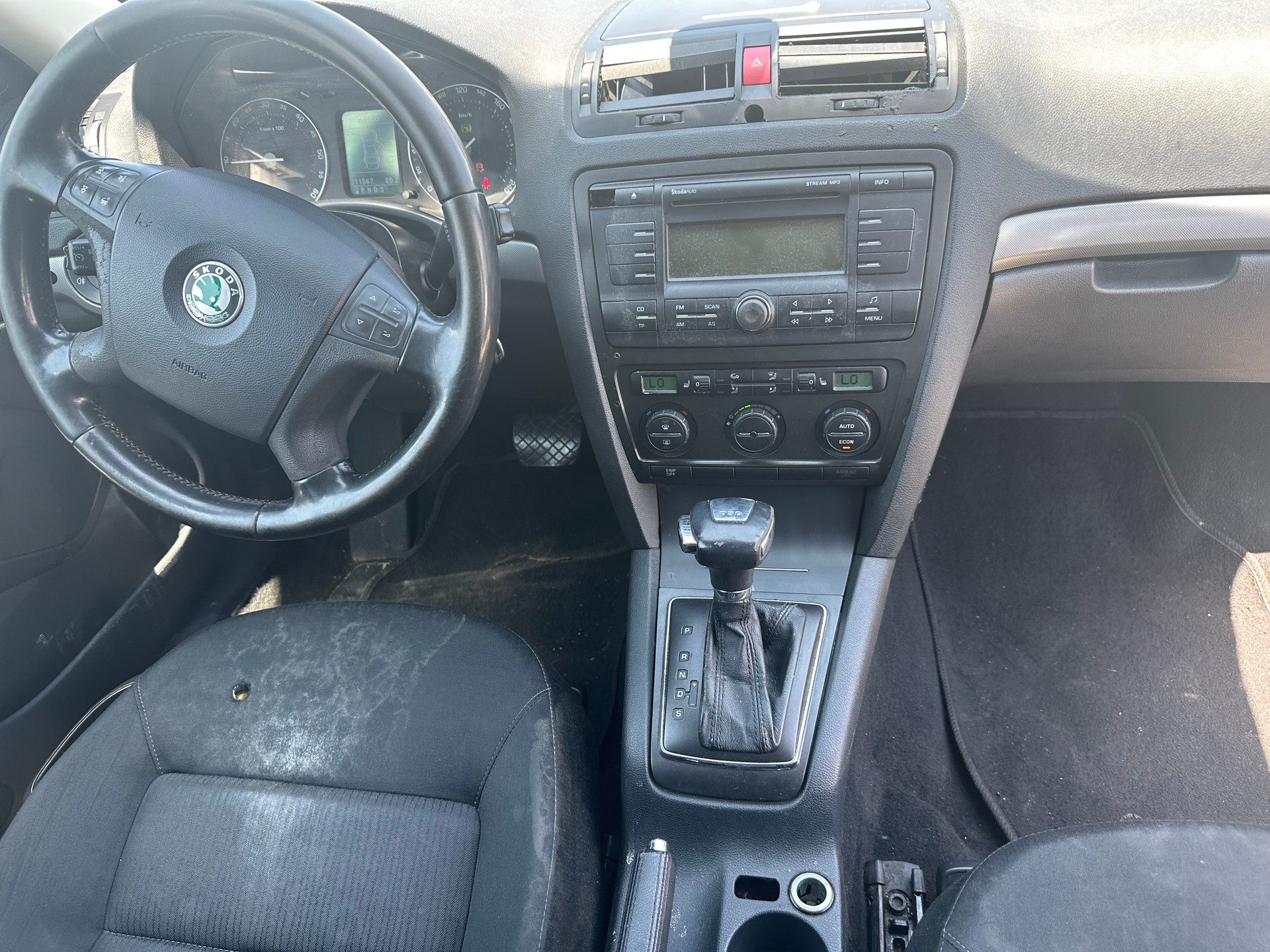 SKODA Octavia 2.0 TDI Ambiente-image-5