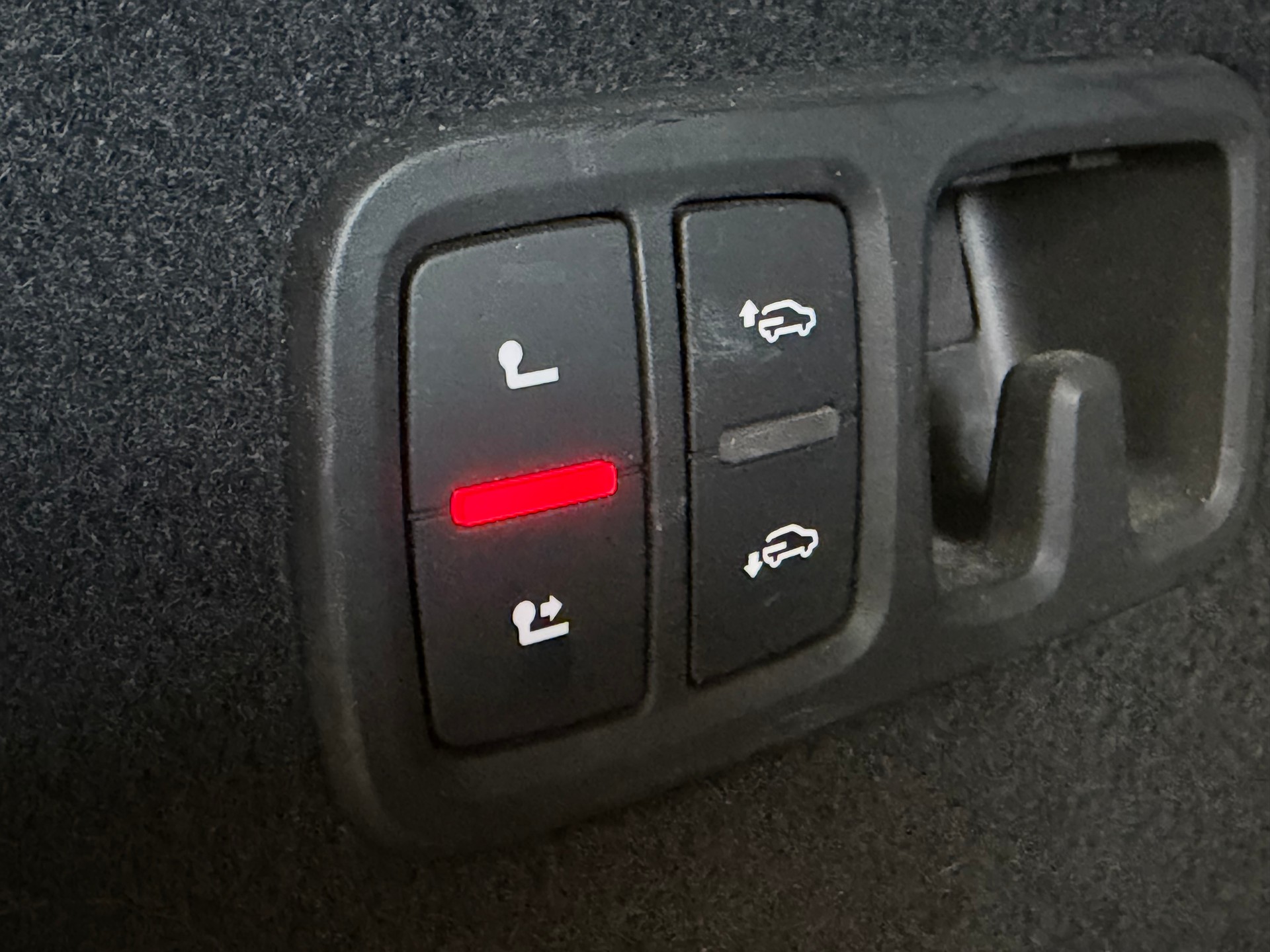 AUDI SQ8 TFSI quattro tiptronic | Frisch MFK | Ab Service | 8-fach bereift-image-18