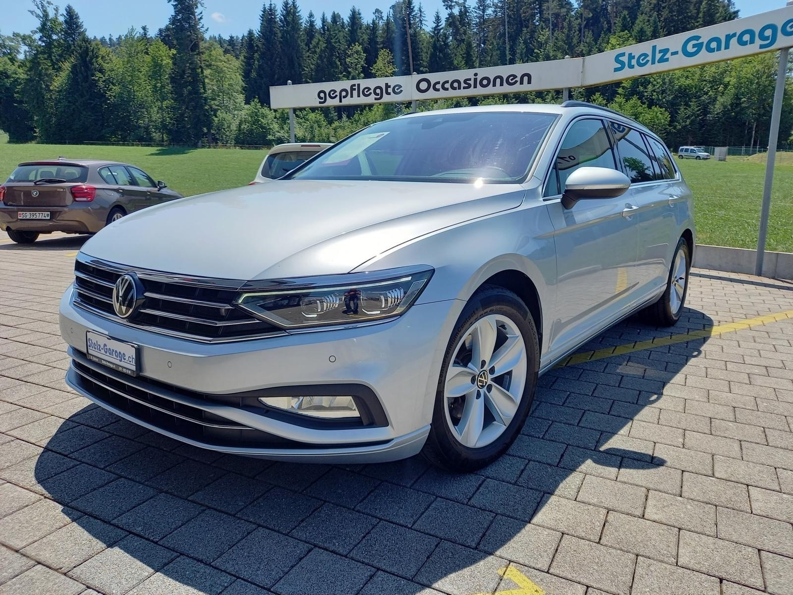 VW Passat 2.0 TDI BMT Business 4Motion DSG-image-0