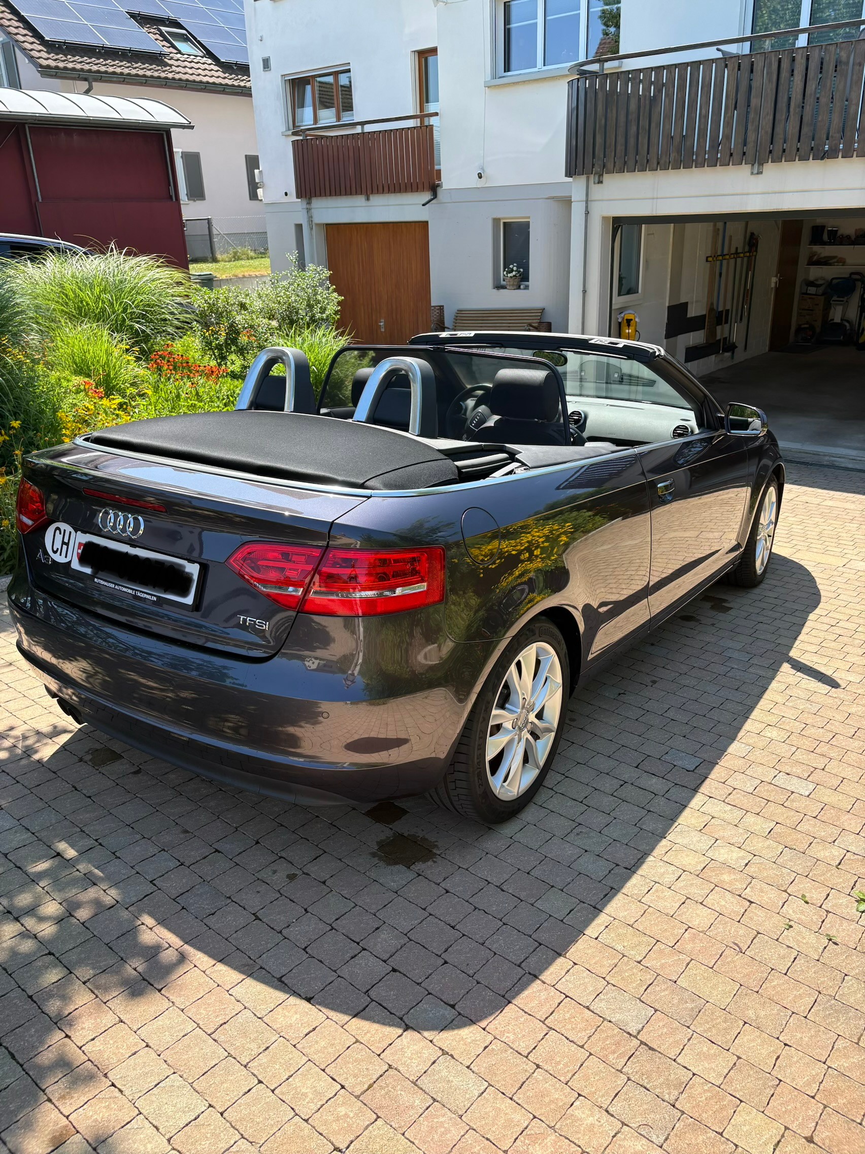 AUDI 1.4 T FSI Attraction-image-1