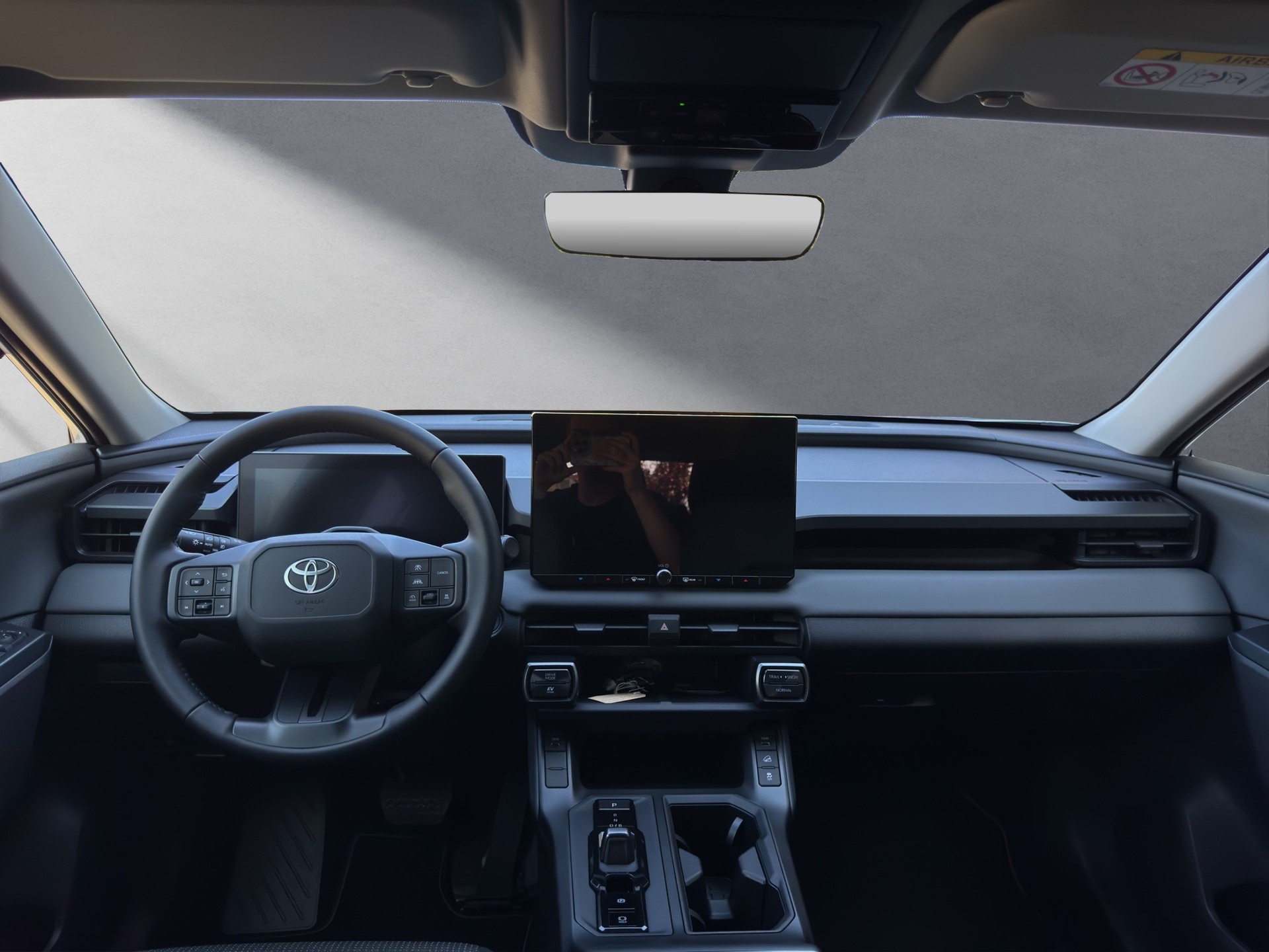 TOYOTA RAV4 2.5 HEV Trend-showroom-element-3