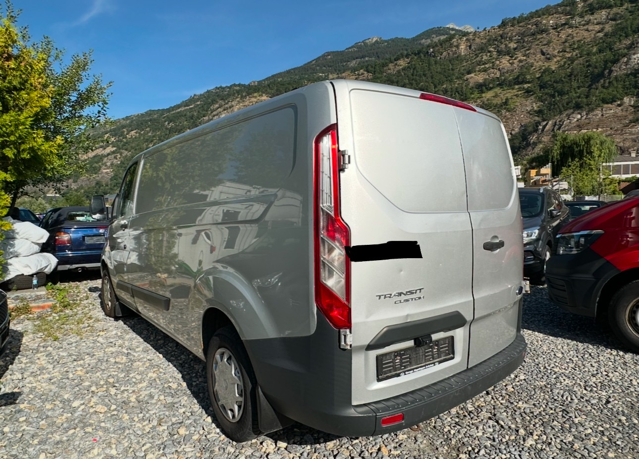 FORD Transit Custom Van 290 L2H1 Limited-image-10