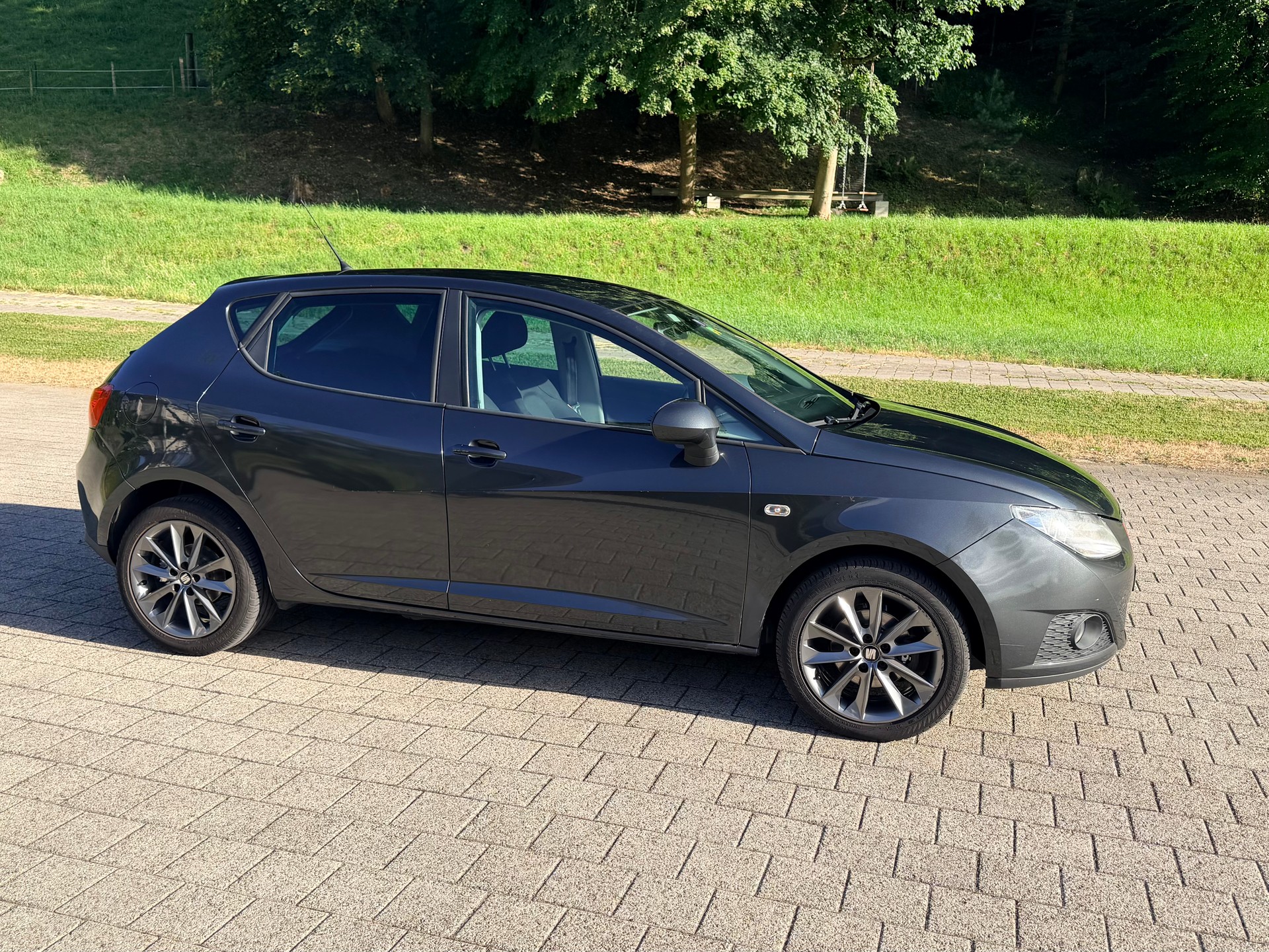 SEAT 1.6 16V Style DSG-image-2
