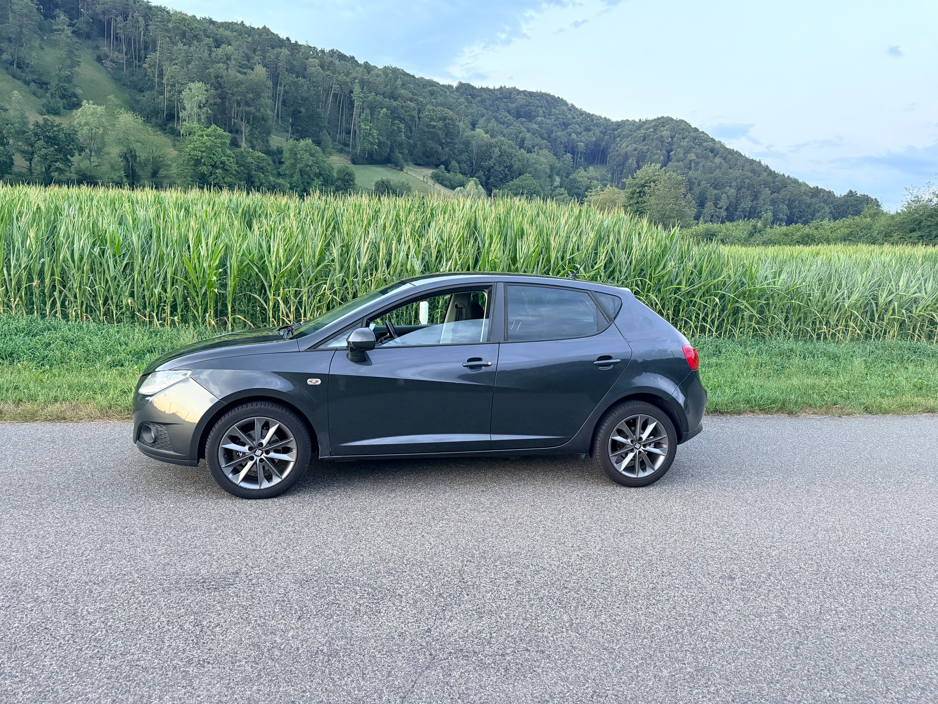 SEAT 1.6 16V Style DSG-image-1