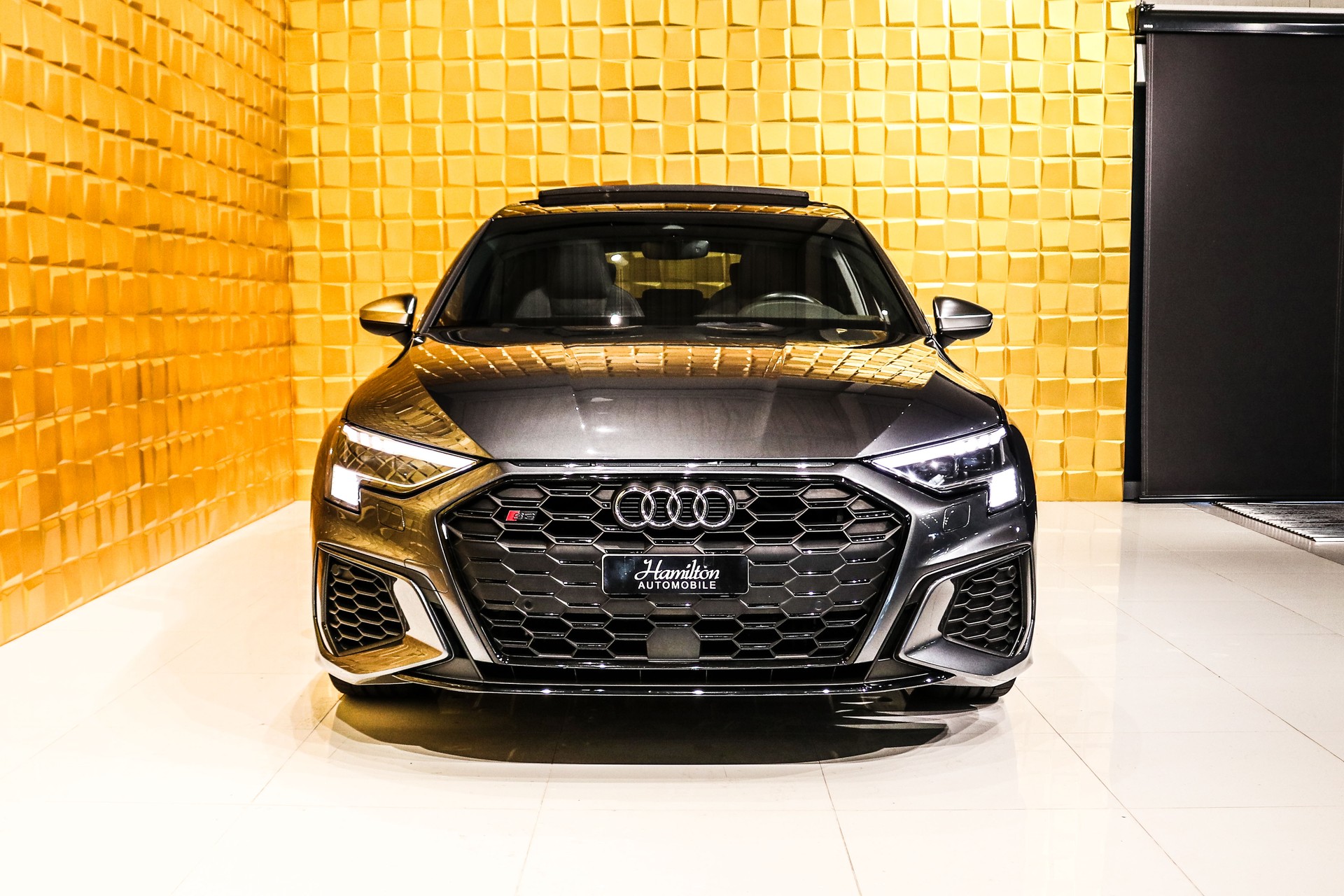 AUDI S3 Sportback 2.0 TFSI quattro S-tronic-image-2