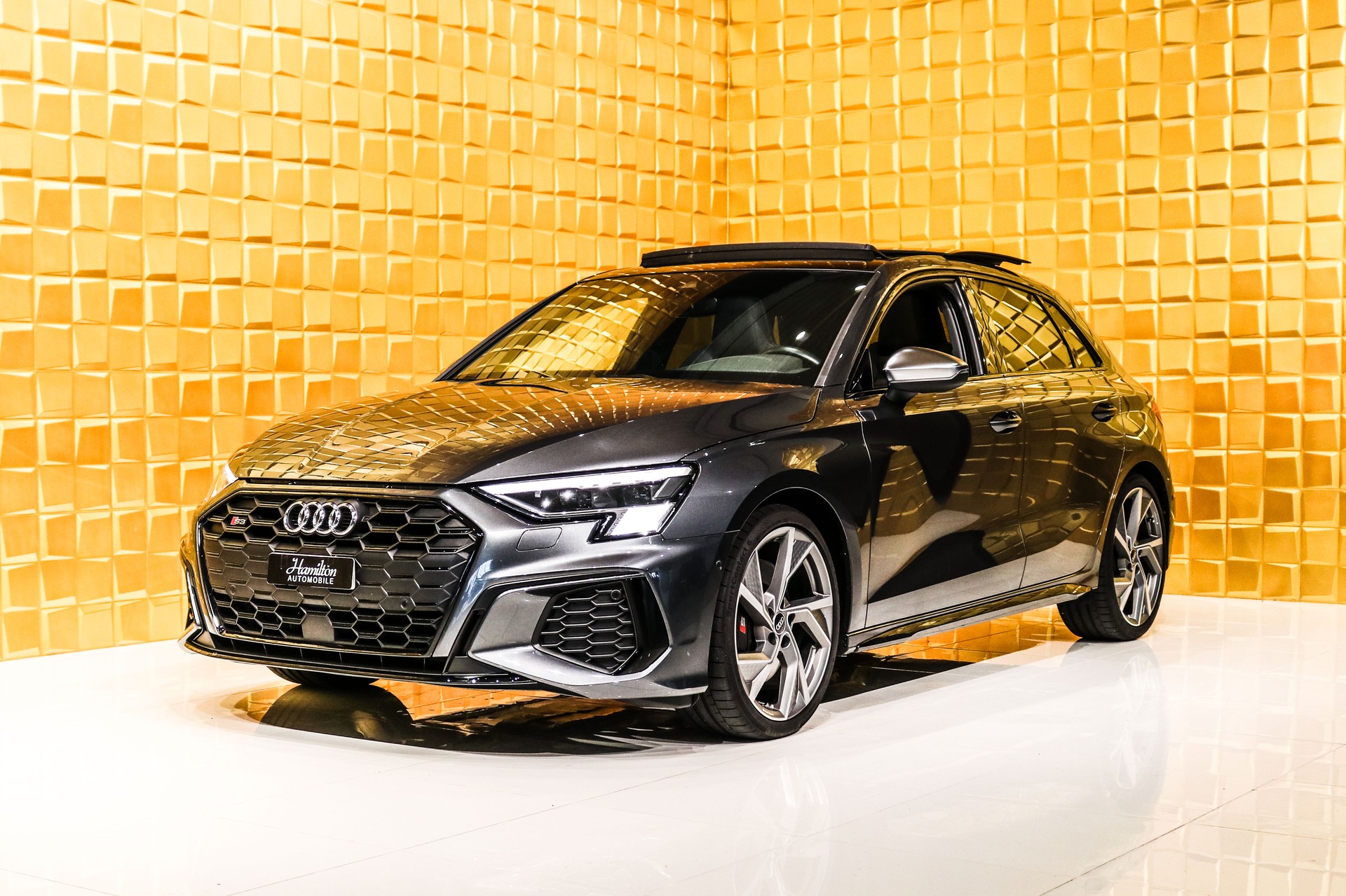 AUDI S3 Sportback 2.0 TFSI quattro S-tronic-image-3