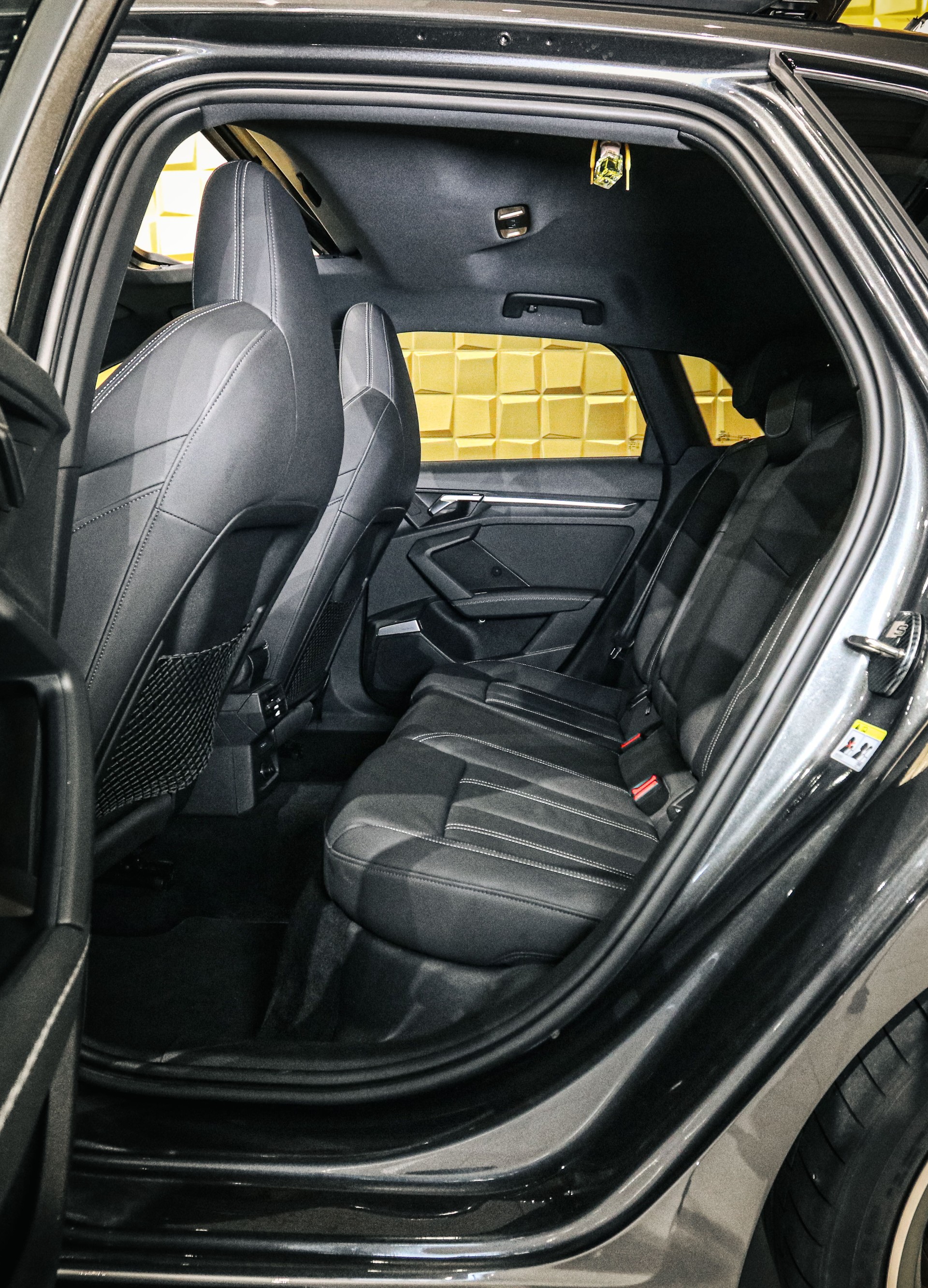AUDI S3 Sportback 2.0 TFSI quattro S-tronic-image-11
