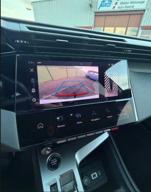 PEUGEOT 308 SW 1.5 BlueHDI Active Pack EAT8-image-5