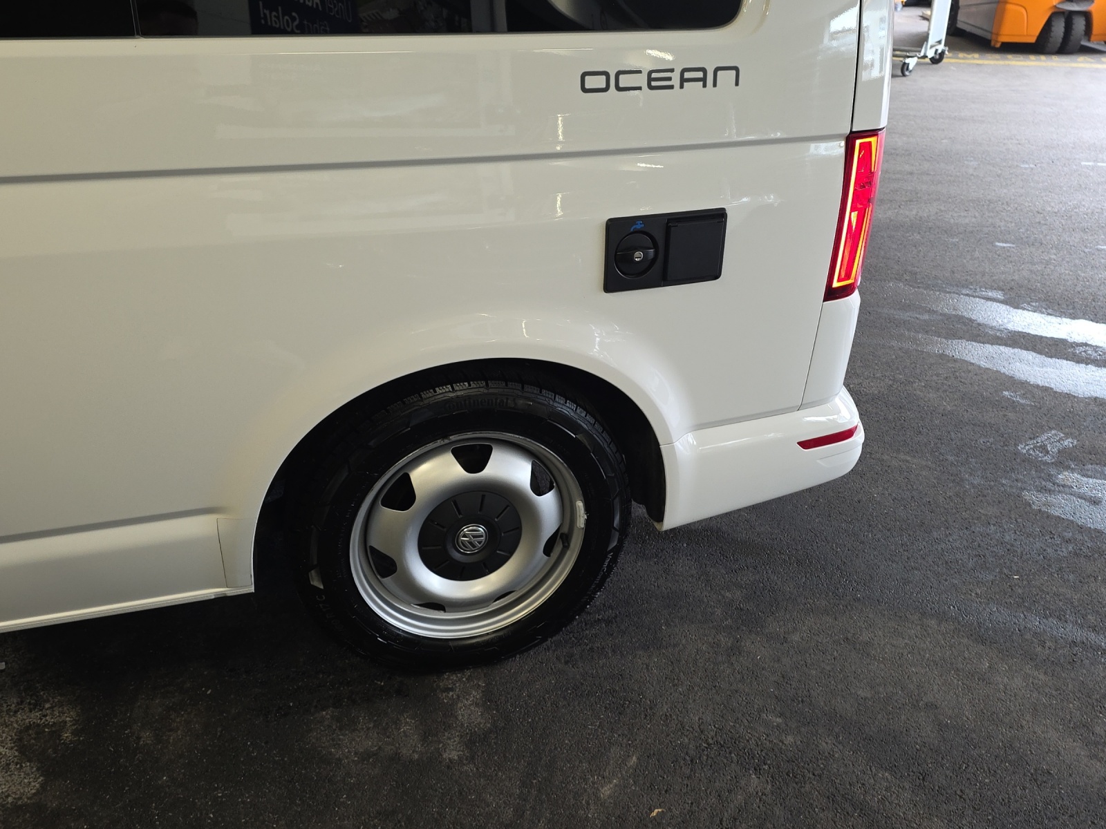 VW T6.1 California 2.0 Bi-TDI Ocean Liberty 4Motion DSG-image-13