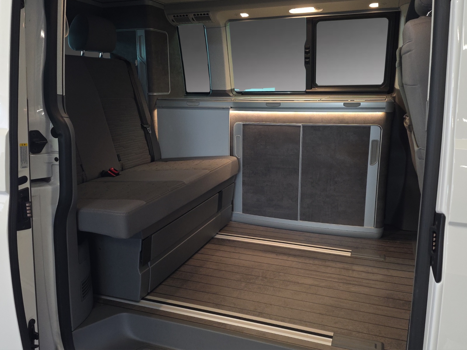 VW T6.1 California 2.0 Bi-TDI Ocean Liberty 4Motion DSG-image-6