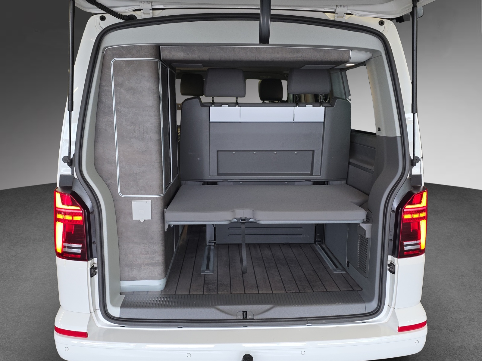 VW T6.1 California 2.0 Bi-TDI Ocean Liberty 4Motion DSG-image-9