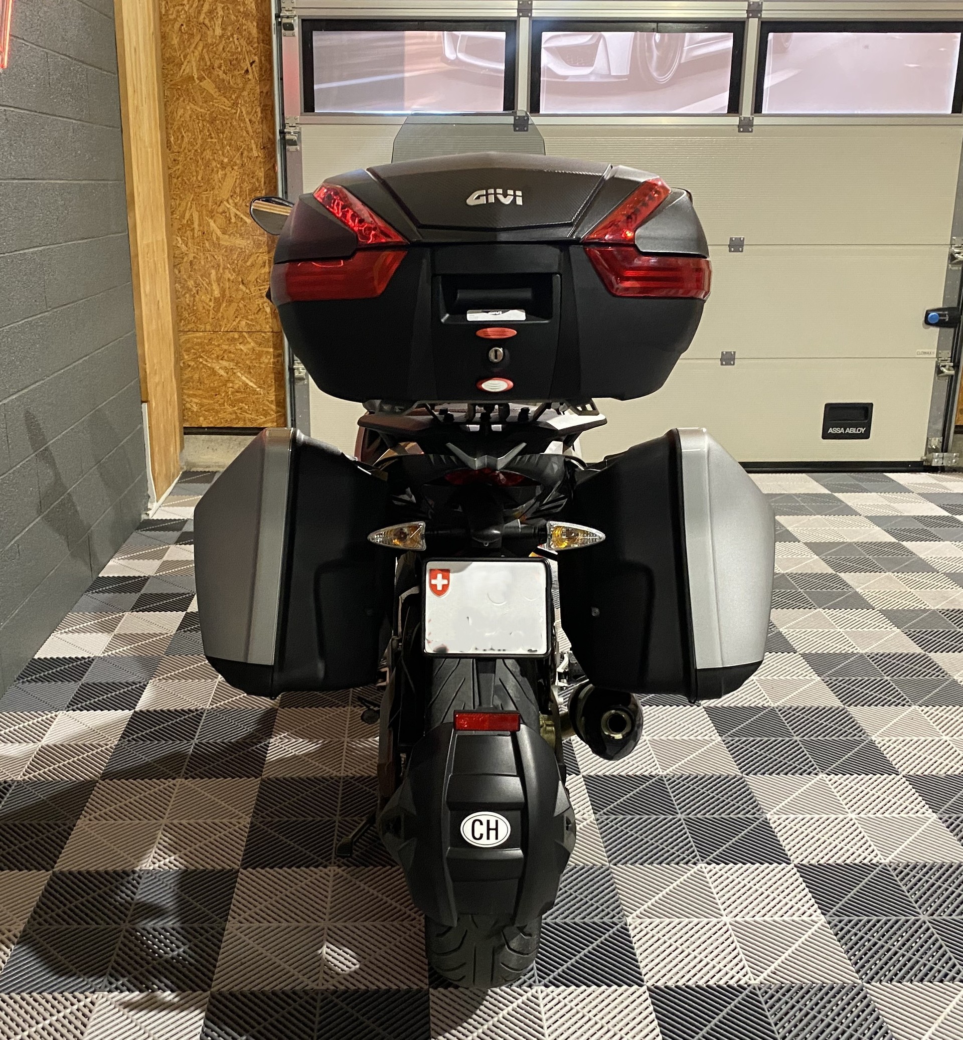 APRILIA Caponord 1200 ABS/TC Travel Pack-image-6