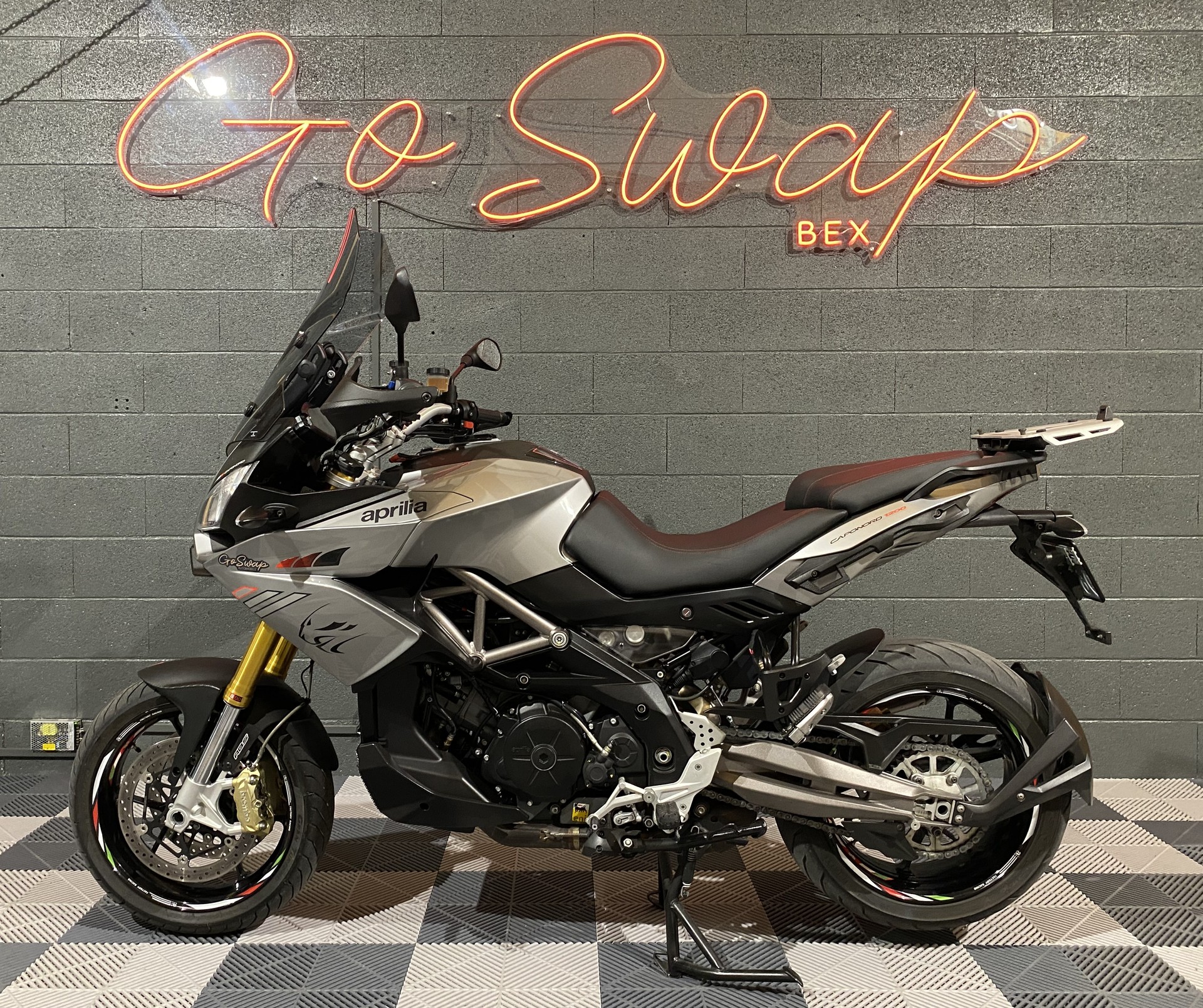 APRILIA Caponord 1200 ABS/TC Travel Pack-image-12