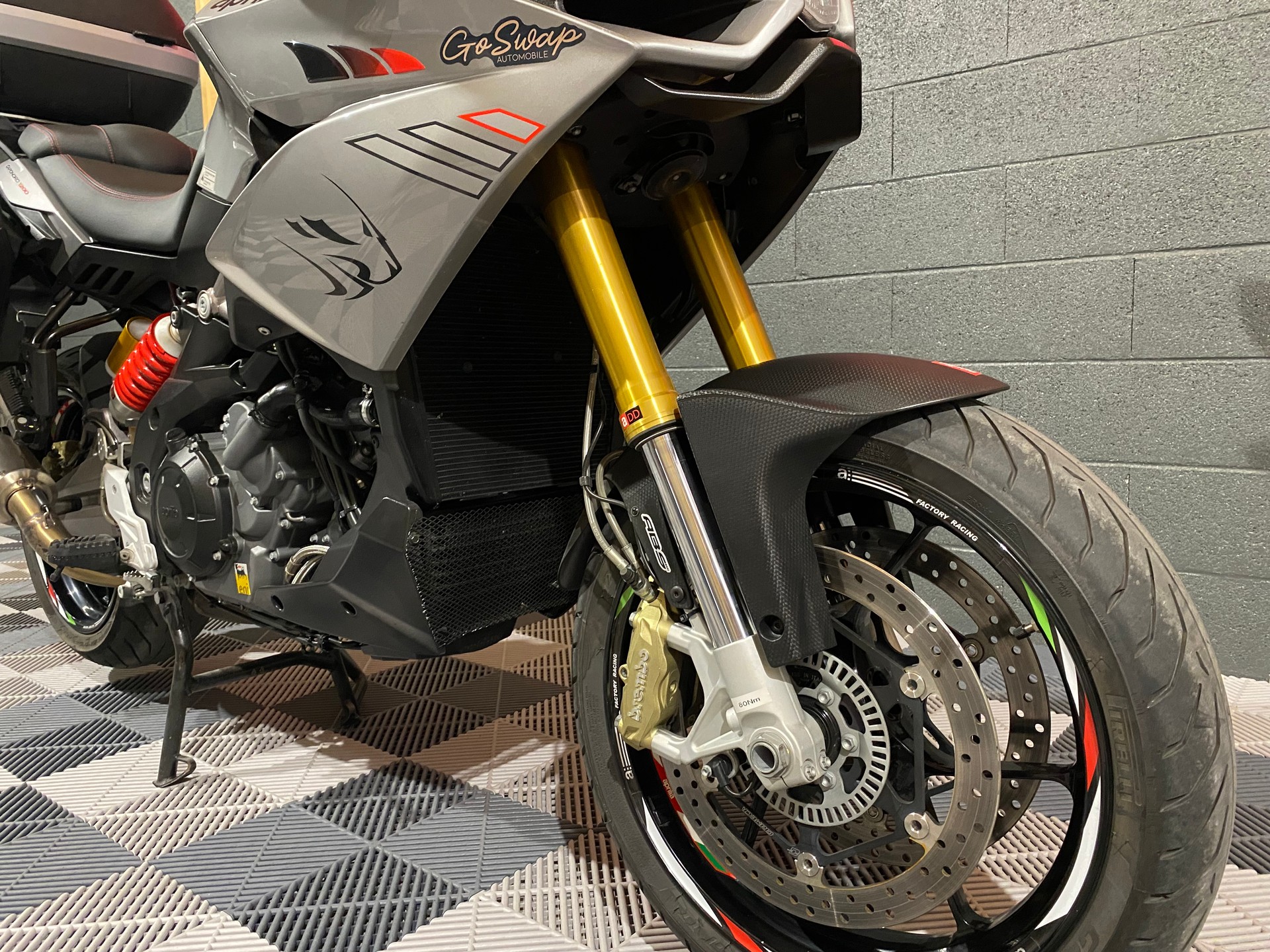 APRILIA Caponord 1200 ABS/TC Travel Pack-image-1