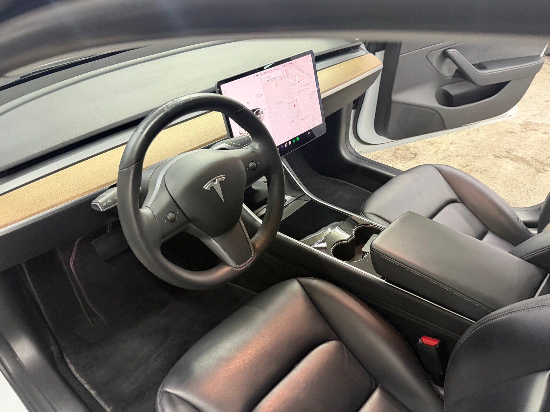 TESLA Model 3 Long Range Dual Motor AWD-image-12