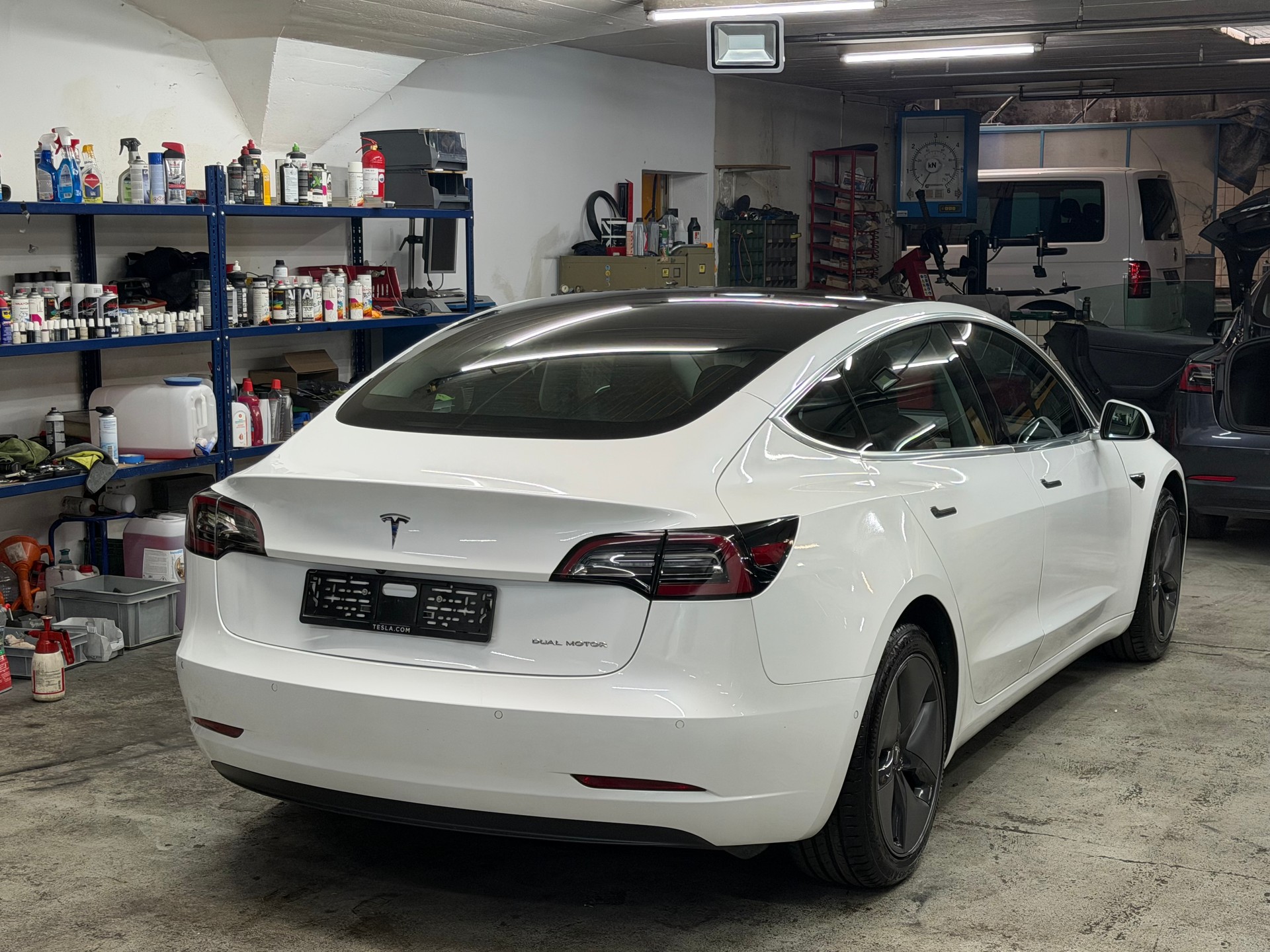 TESLA Model 3 Long Range Dual Motor AWD-image-6
