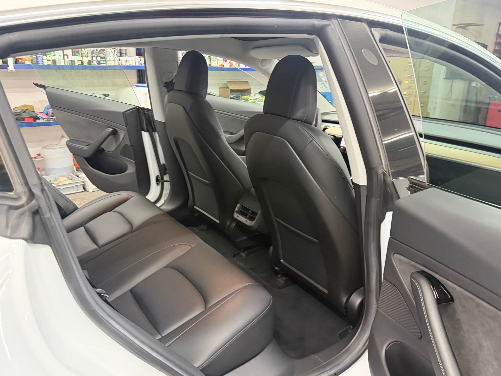 TESLA Model 3 Long Range Dual Motor AWD-image-8