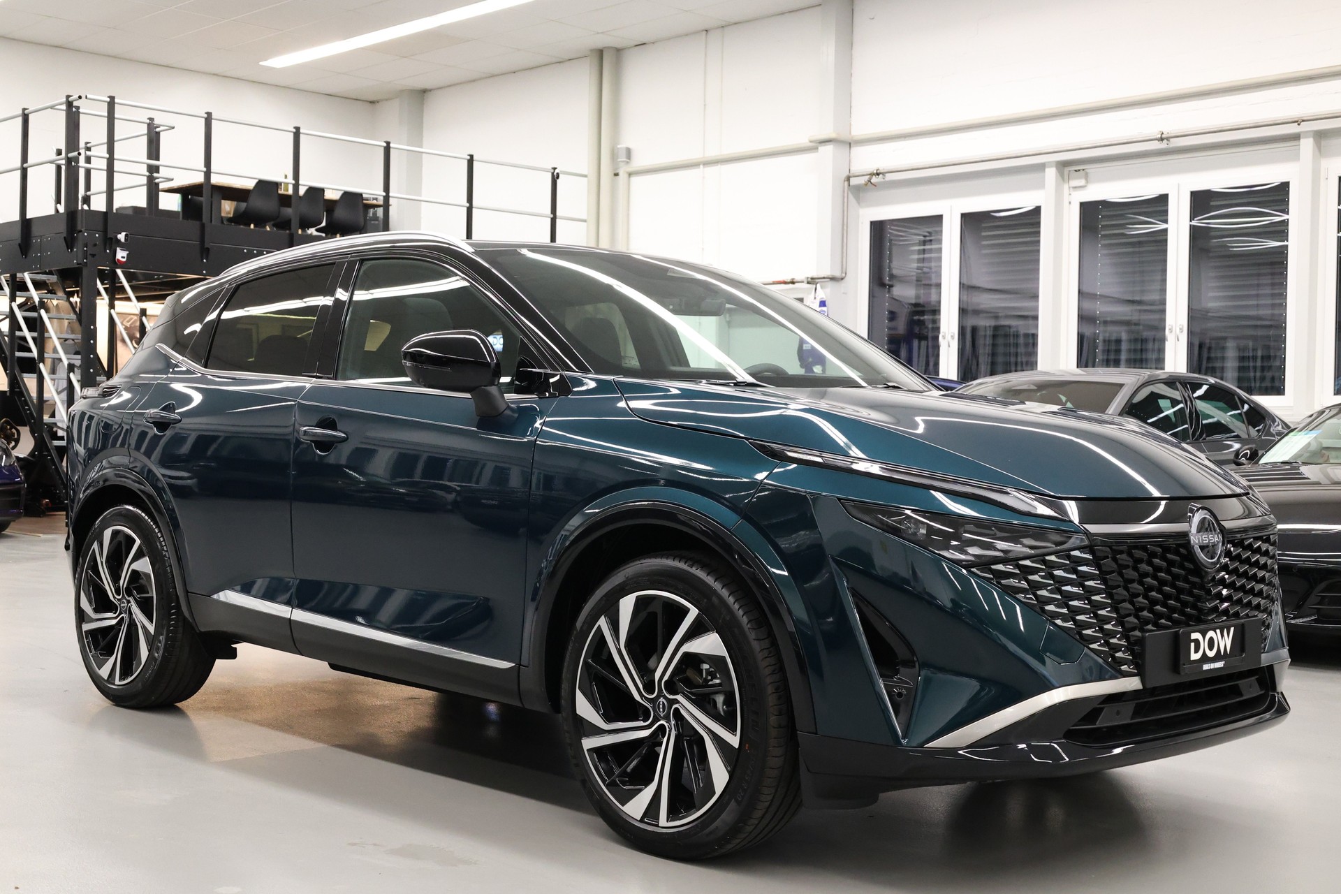 NISSAN Qashqai 1.3 DIG-T Tekna+ 4x4-image-1