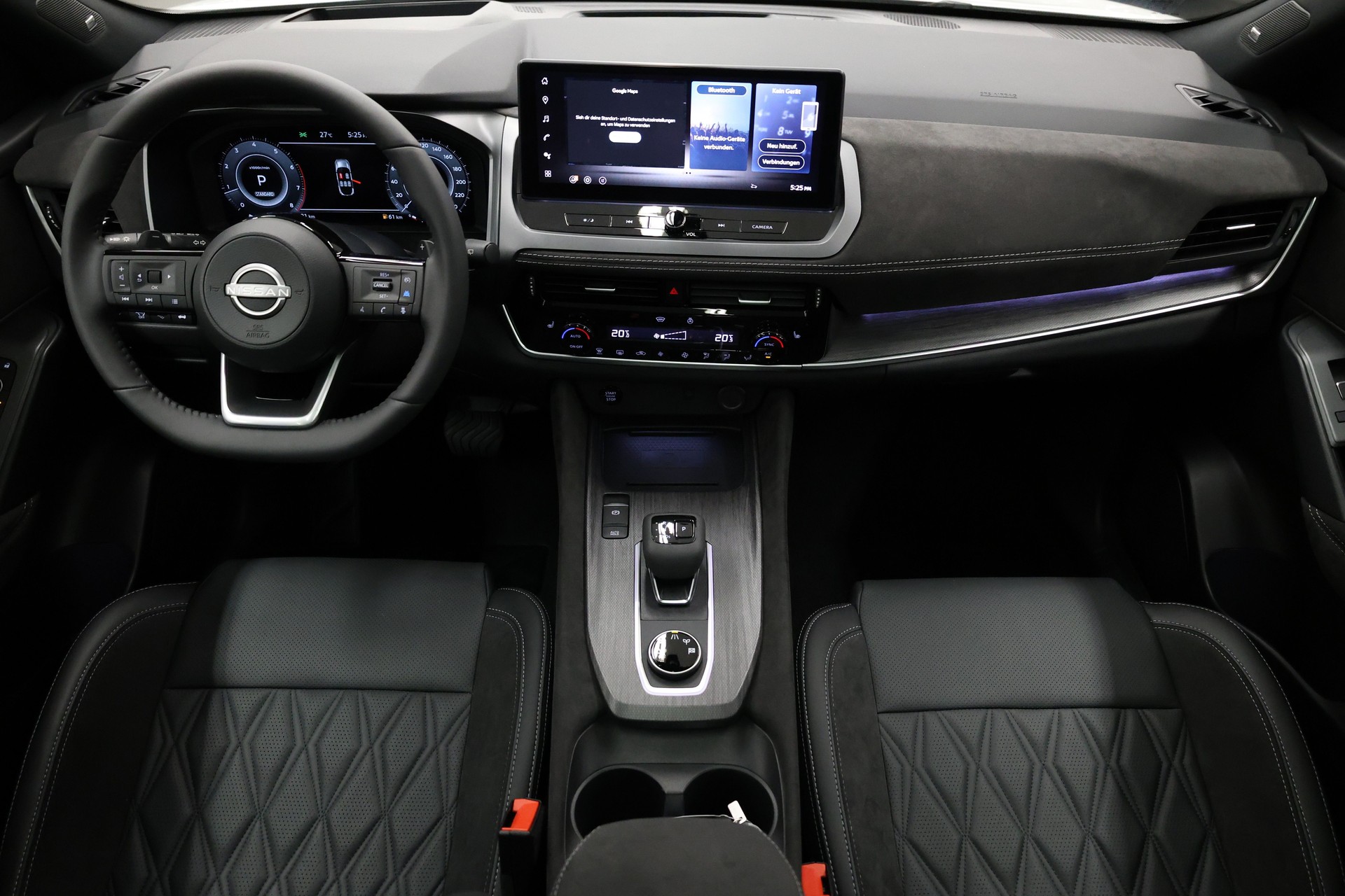 NISSAN Qashqai 1.3 DIG-T Tekna+ 4x4-image-14