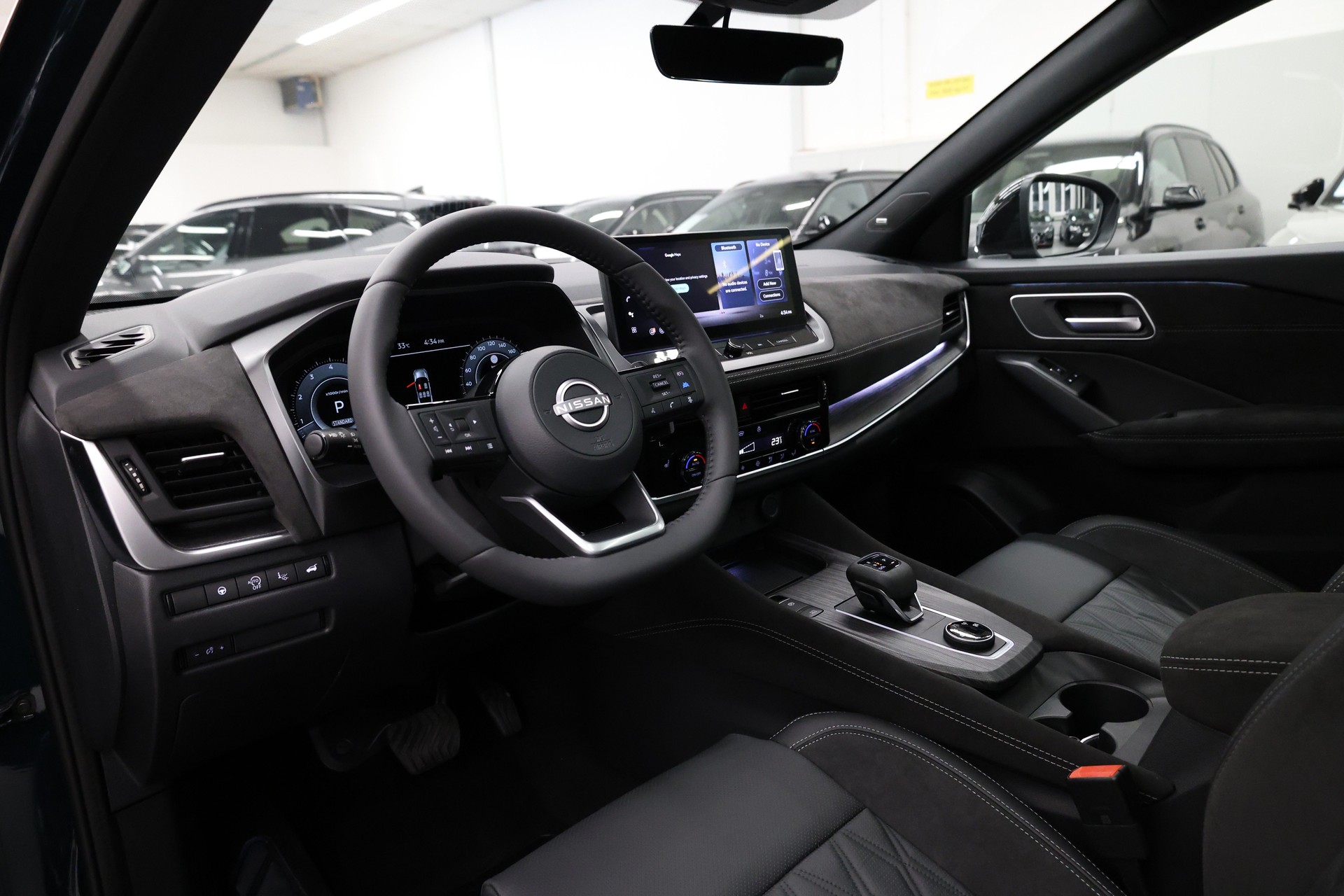 NISSAN Qashqai 1.3 DIG-T Tekna+ 4x4-image-18