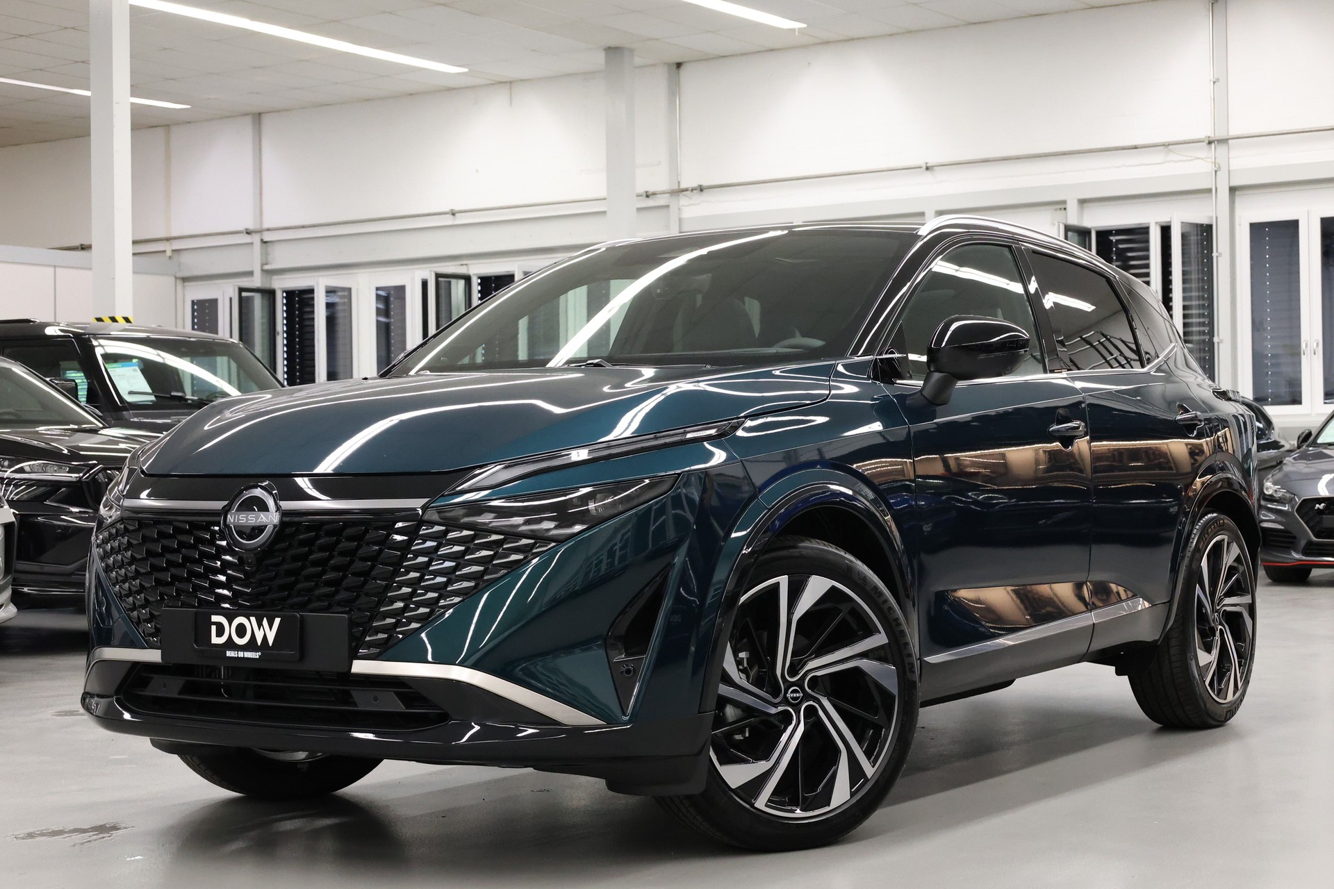 NISSAN Qashqai 1.3 DIG-T Tekna+ 4x4-image-0