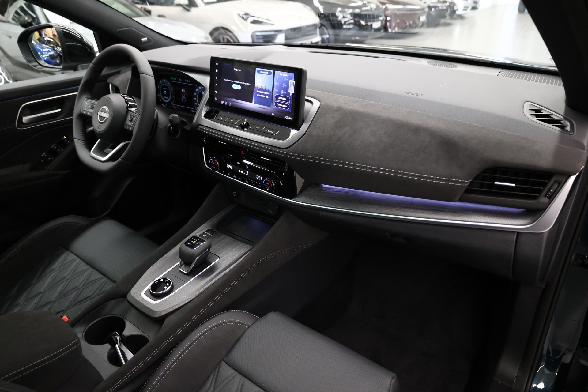 NISSAN Qashqai 1.3 DIG-T Tekna+ 4x4-image-19
