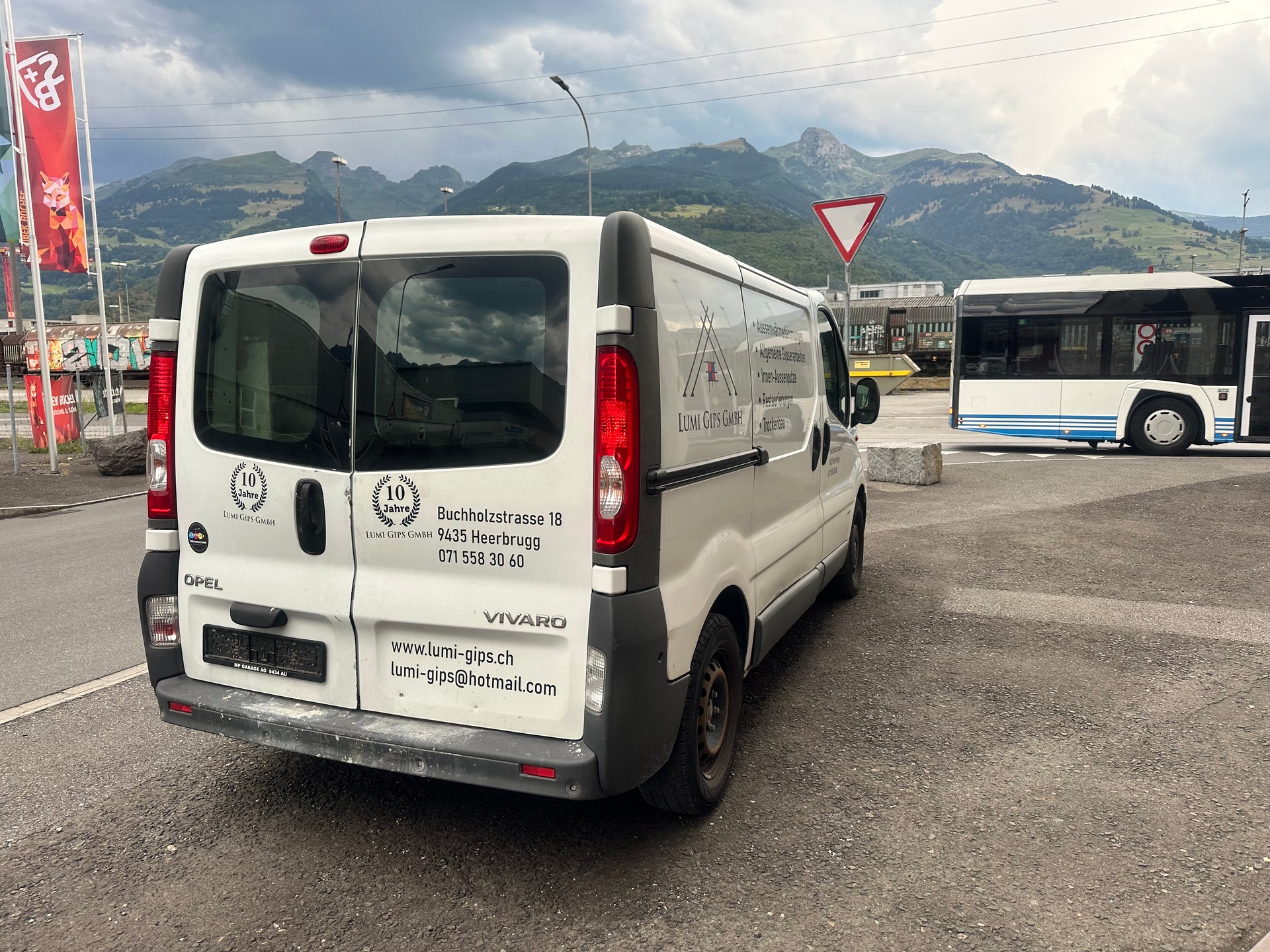 OPEL Vivaro 2.0 CDTI 2.7t L1H1-image-6