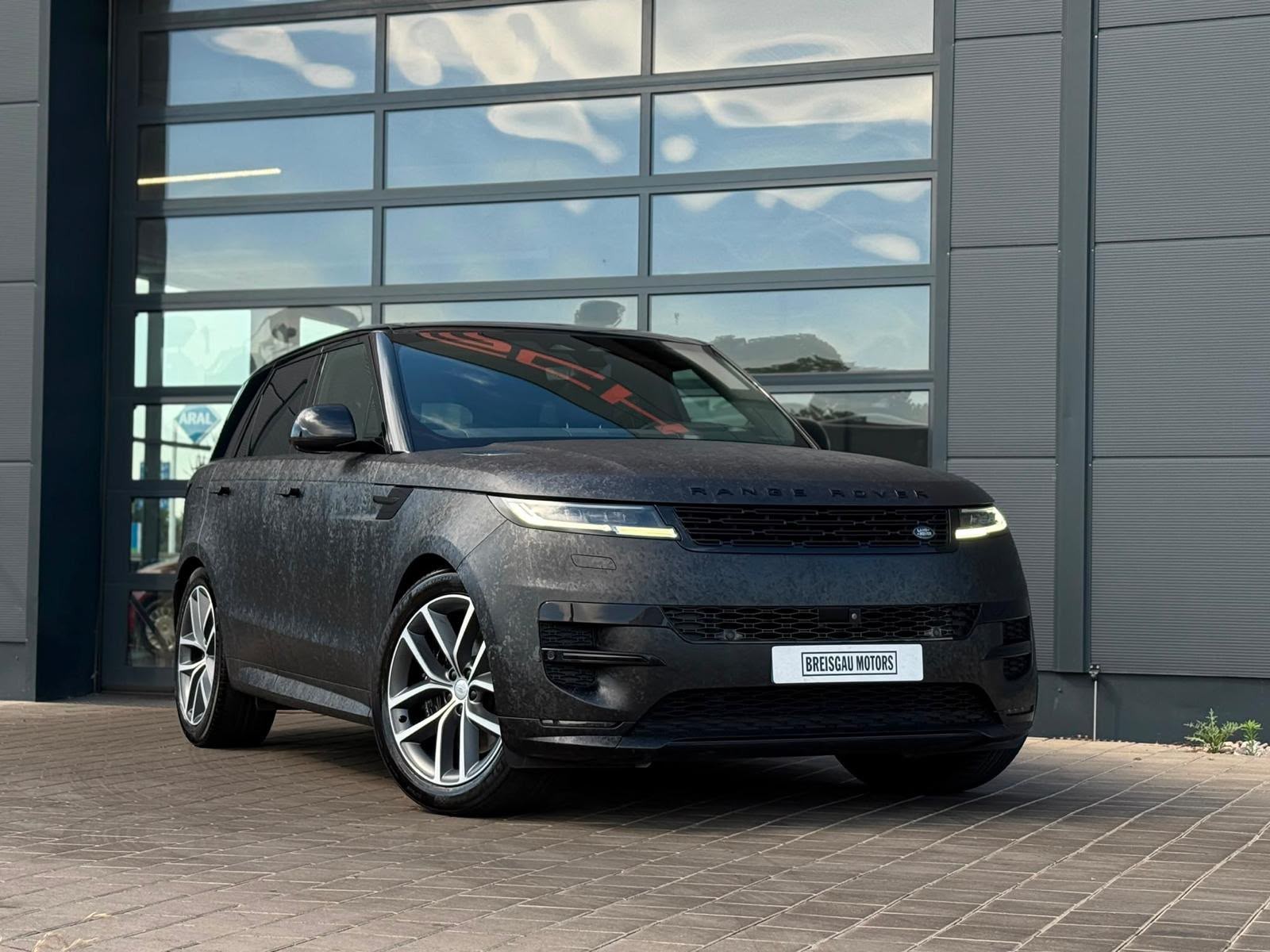 LAND ROVER 4.4 V8 First Edition-image-0