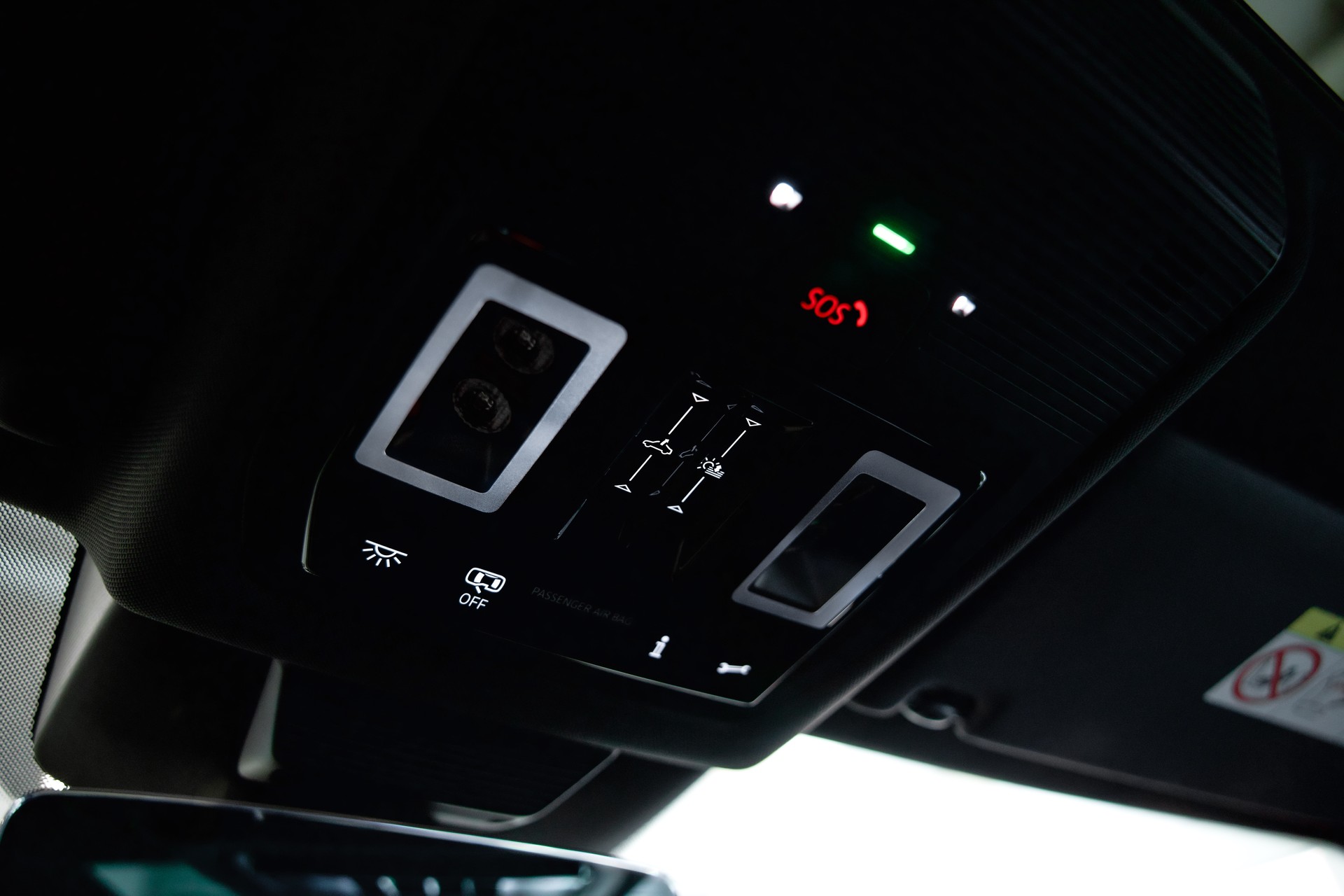 VW Tiguan 2.0 TSI R-Line DSG 4motion-image-26