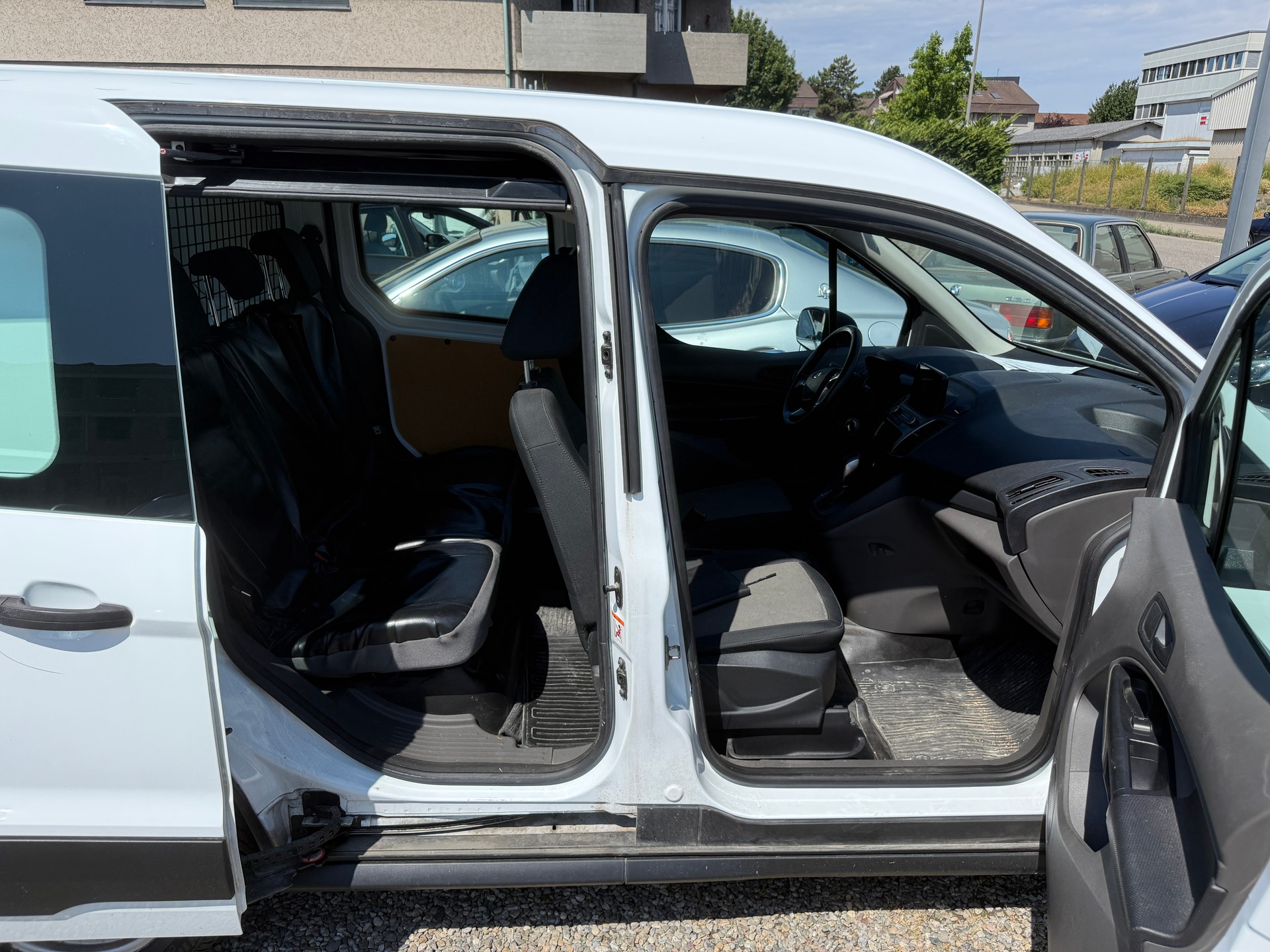 FORD Transit Connect Van T220 DCIV 1.5 EcoBlue Ambiente-image-5