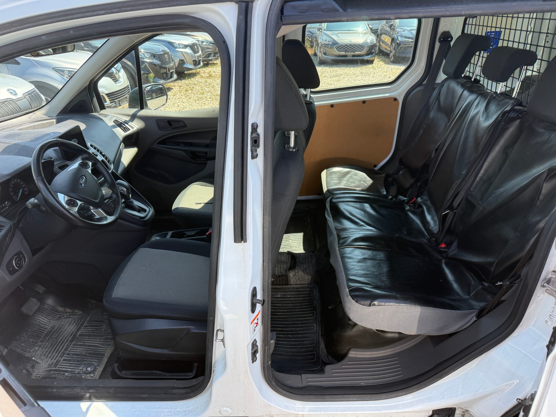 FORD Transit Connect Van T220 DCIV 1.5 EcoBlue Ambiente-image-6