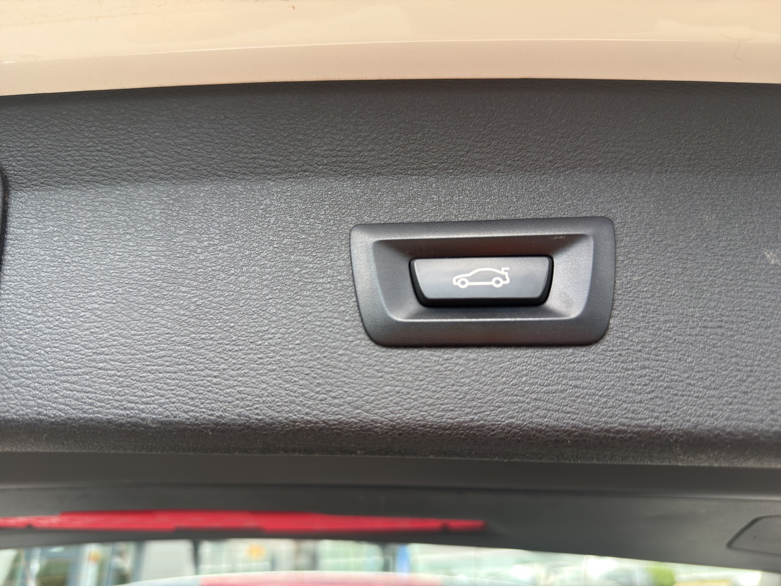 BMW X1 xDrive 25e Sport Line-image-16