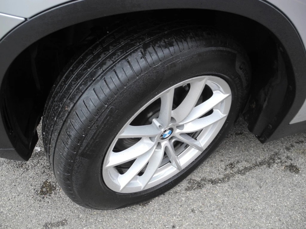 BMW X3 xDrive 20d Steptronic ** mit Voll-Leder Ausstattung ** G-Navi **-image-12