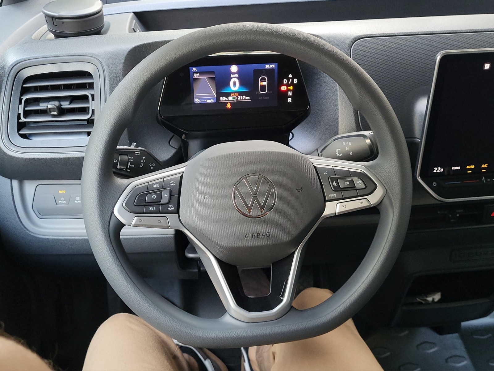 VW ID Buzz Cargo Pure-image-11