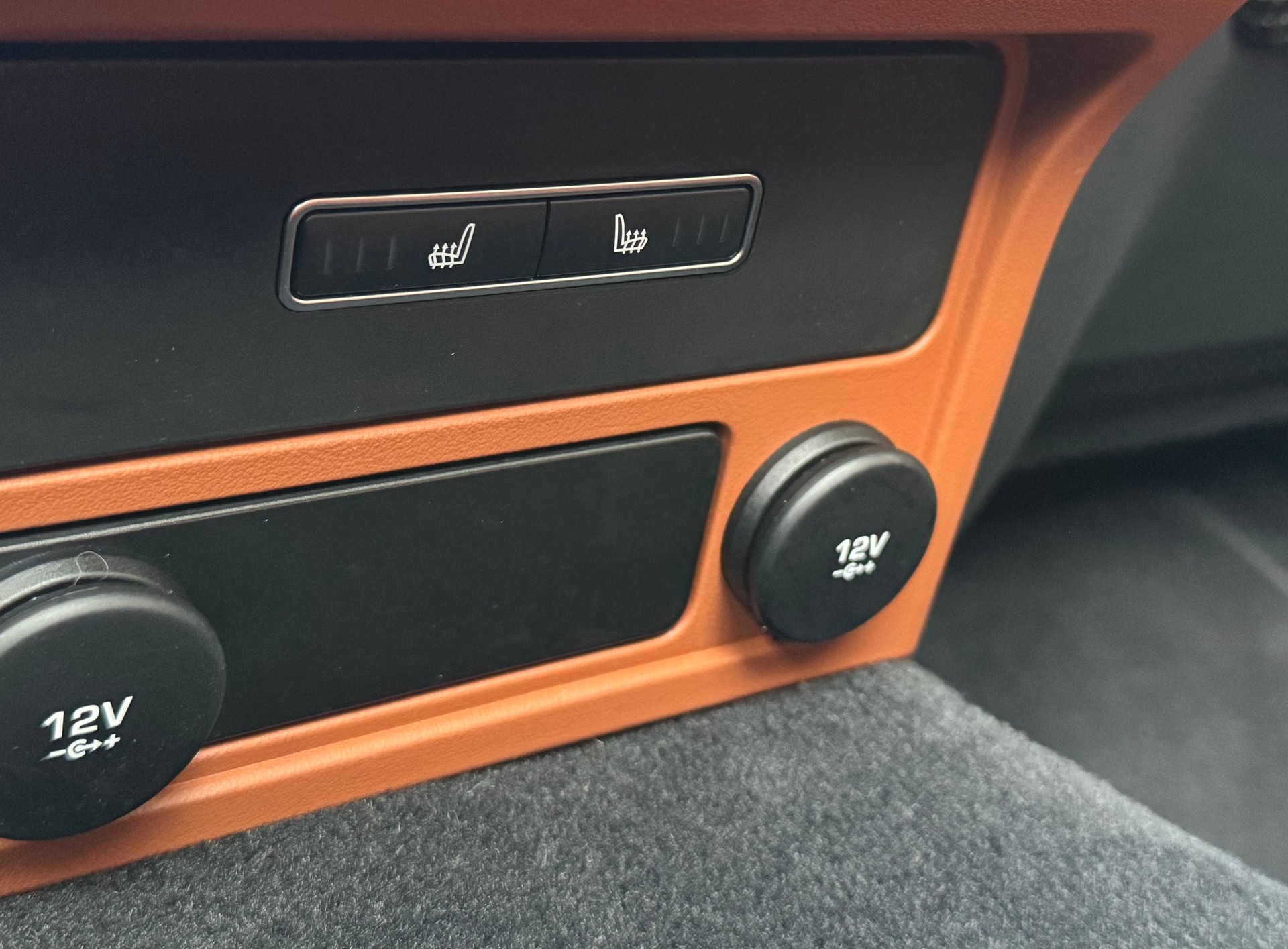 JAGUAR XF Sportbrake 30t Portfolio AWD-image-9