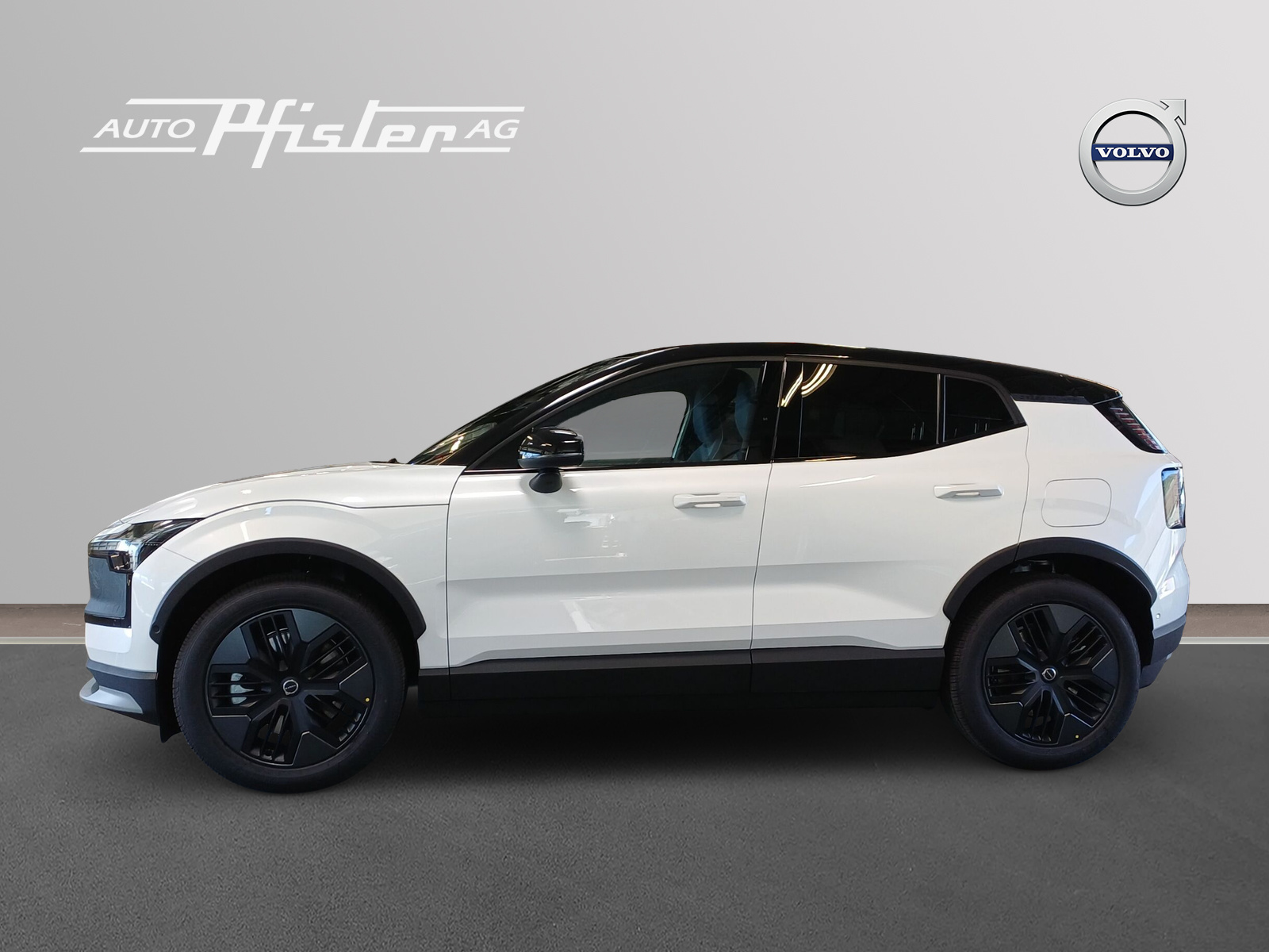 VOLVO EX30 CC P8 Ultra AWD-image-2