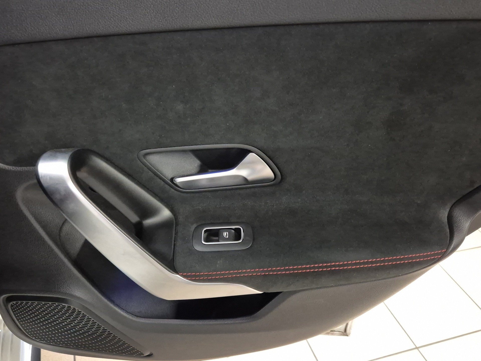 MERCEDES-BENZ A AMG 35 4Matic 8G-DCT -CH--image-13