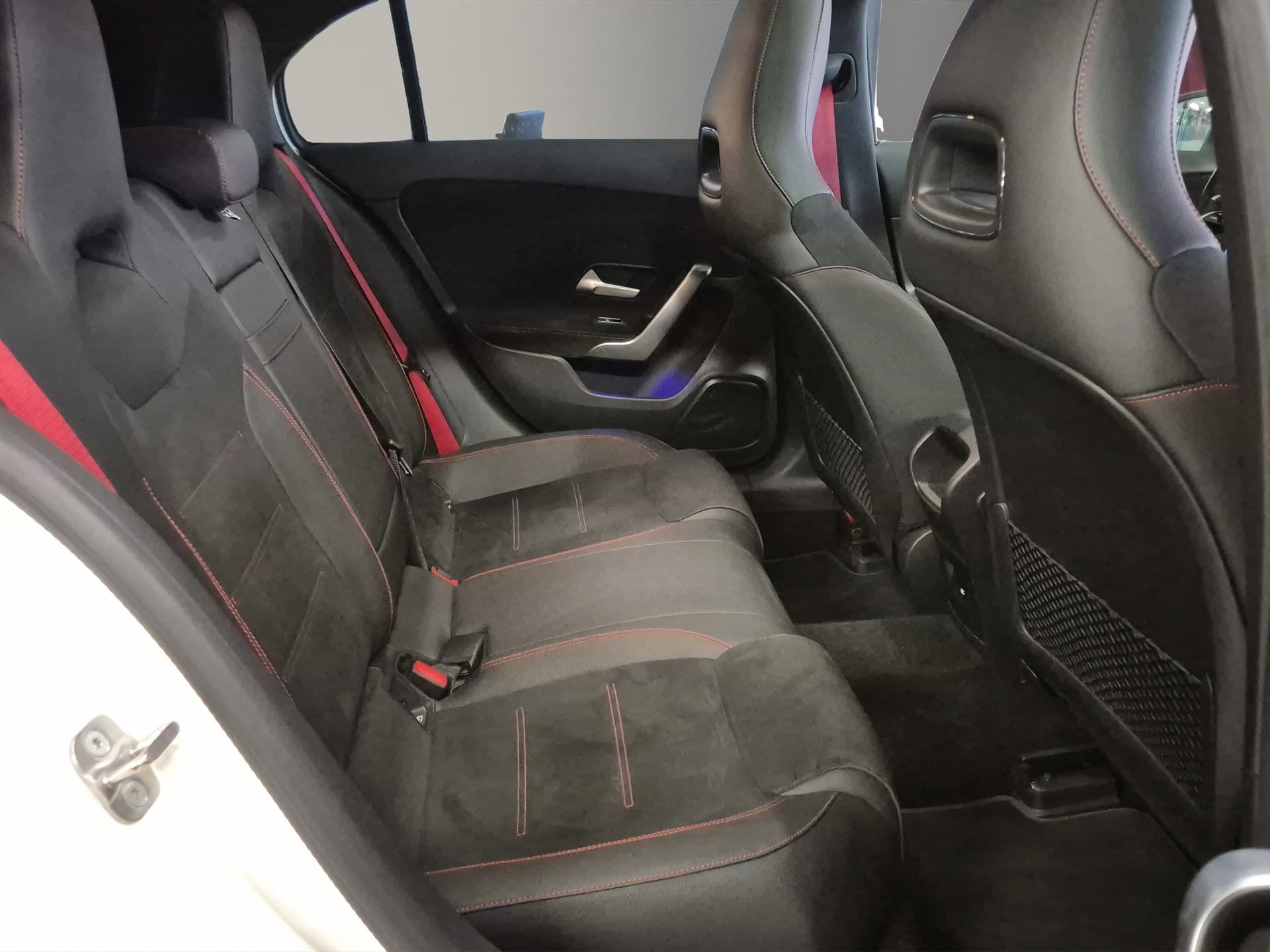 MERCEDES-BENZ A AMG 35 4Matic 8G-DCT -CH--image-14
