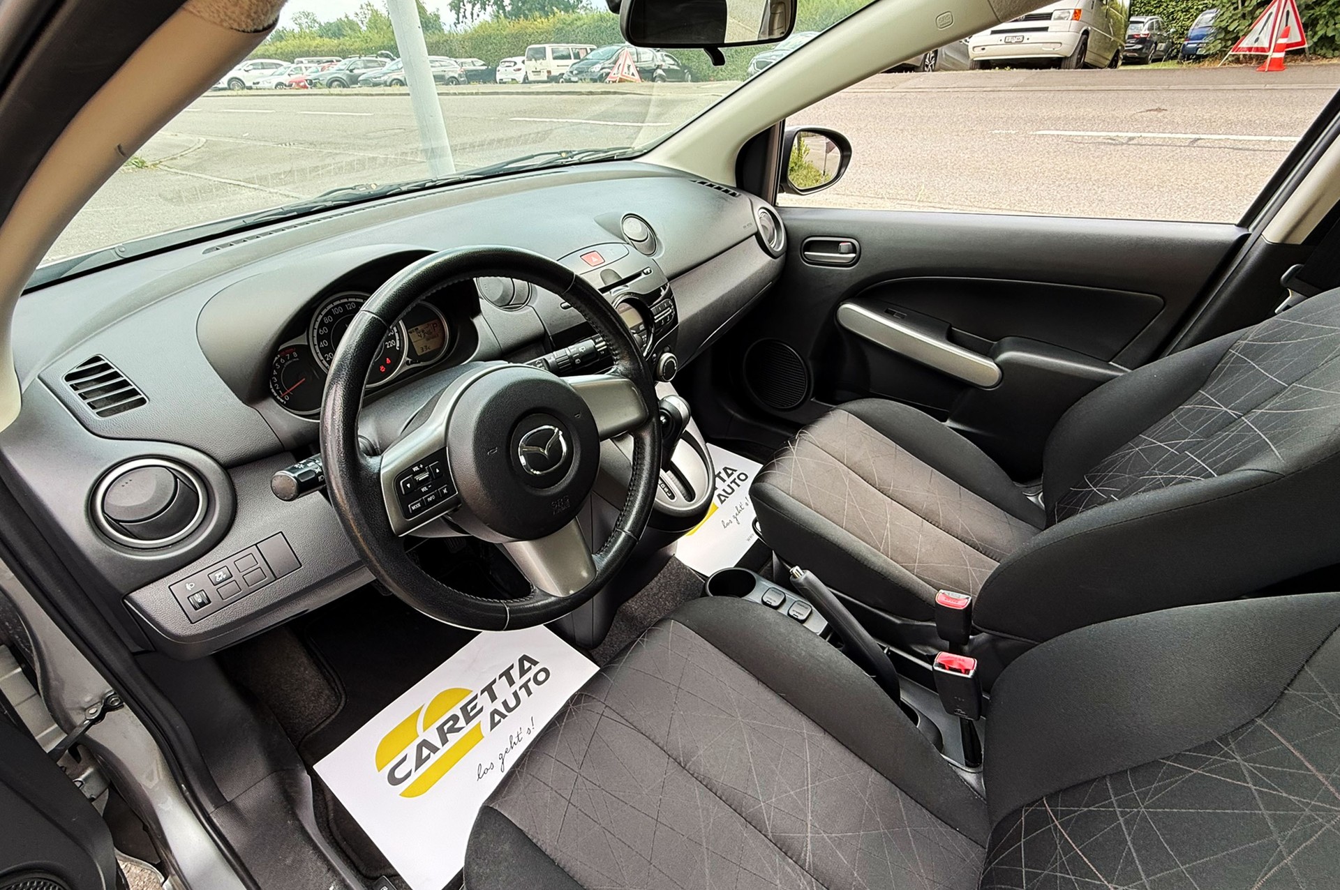 MAZDA 2 1.5i 16V Exclusive Automatic-image-9