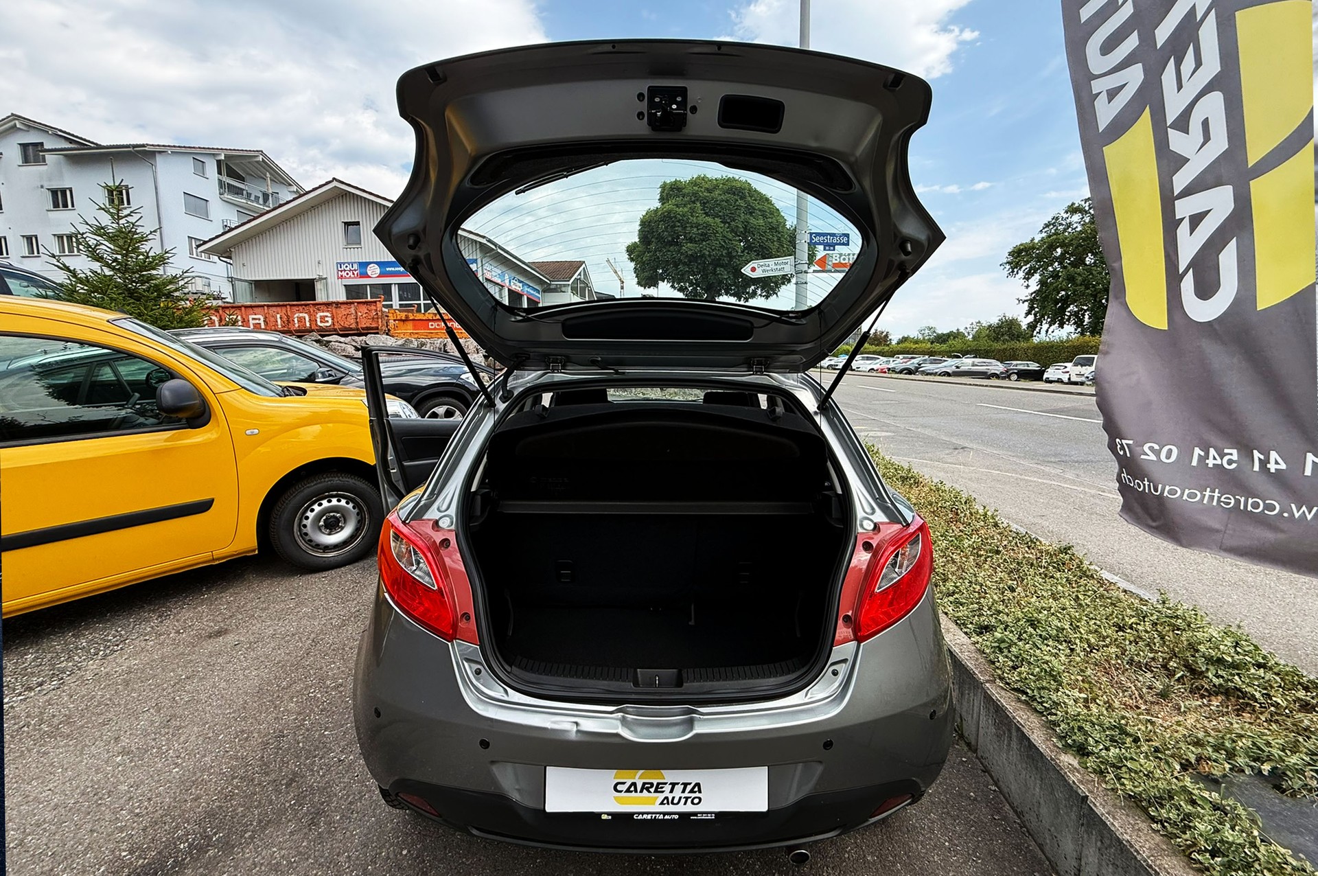 MAZDA 2 1.5i 16V Exclusive Automatic-image-6