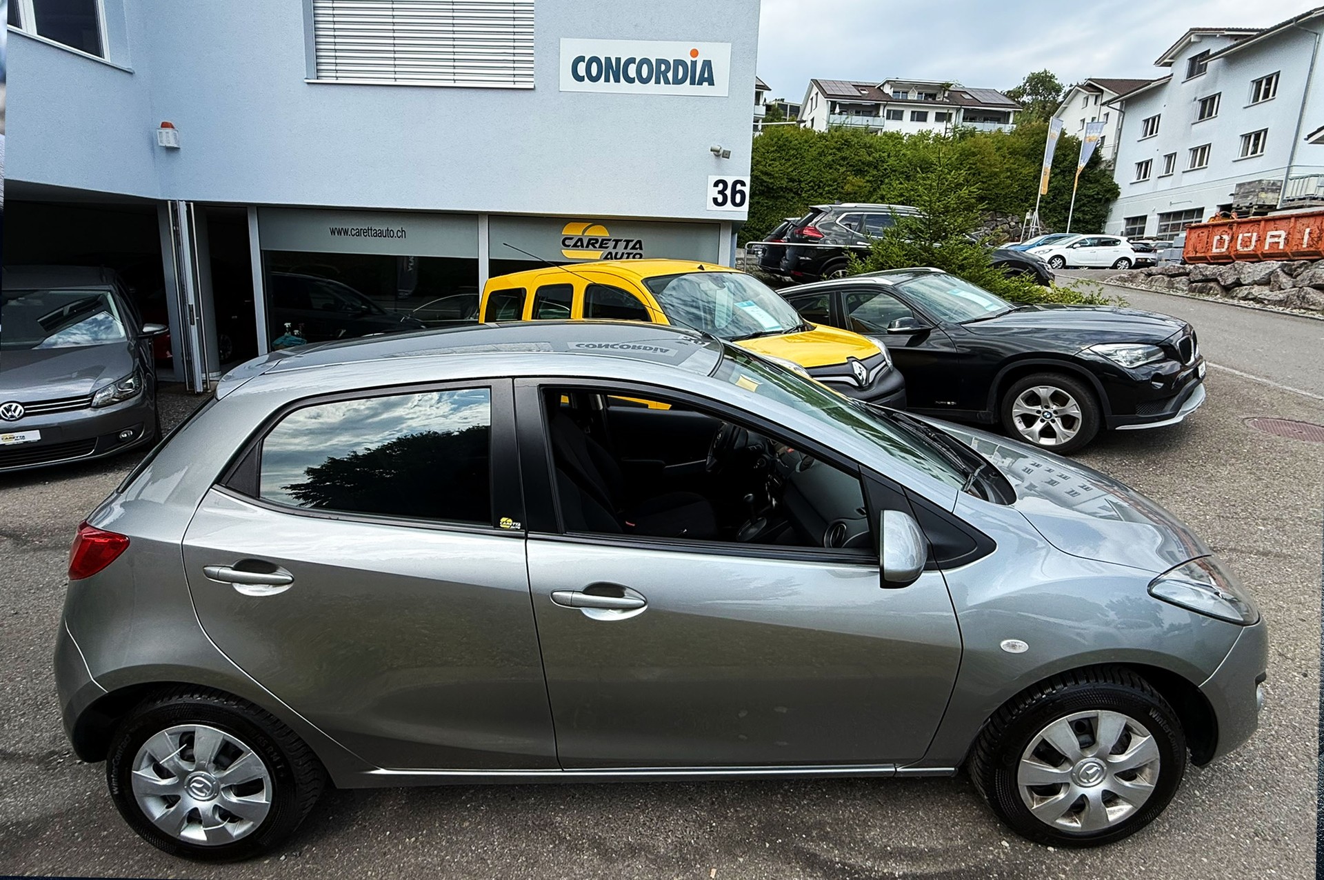 MAZDA 2 1.5i 16V Exclusive Automatic-image-8