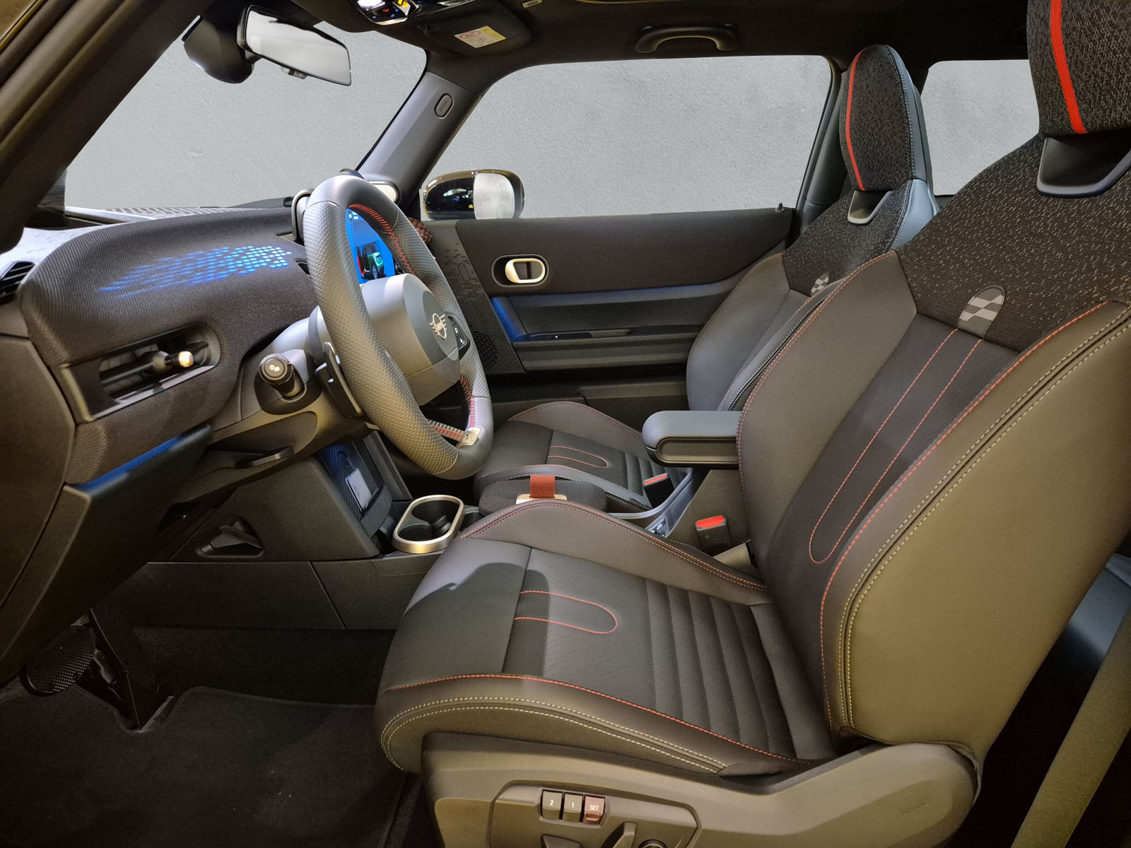 MINI F66 2.0i Cooper S John Cooper Works Trim (CH) *Pack XL*-image-17